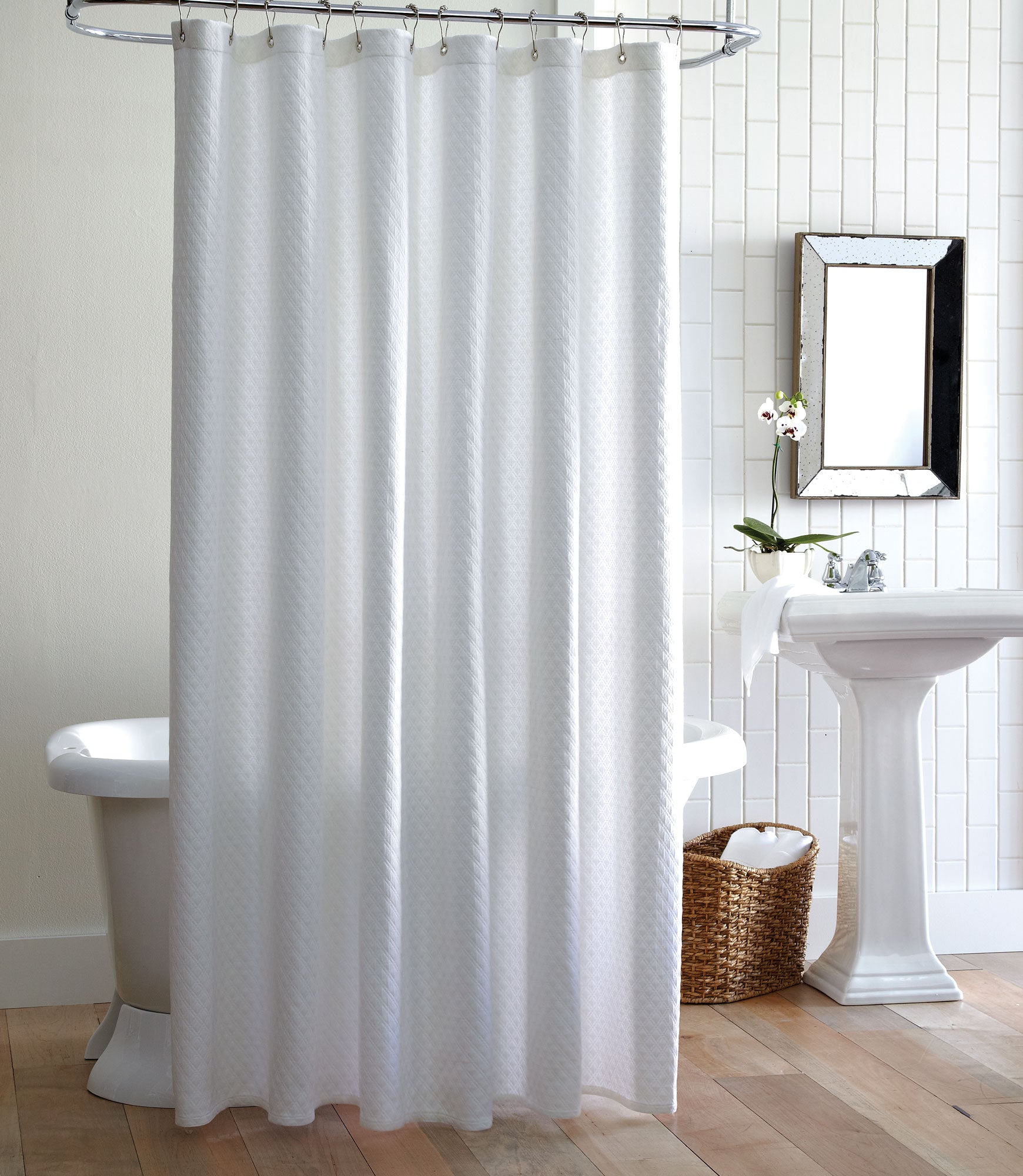Luxury Alyssa Matelassé Shower Curtain - Waterproof Bathroom Decor with Elegant Quilted Design for Spa-Like Experience | Perfect for Master Bath, Guest Bath & Dorm Rooms
