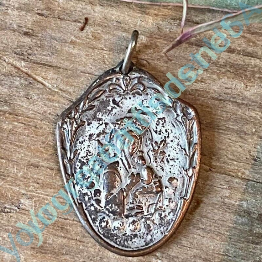 Vintage Catholic Religious Devotional Metal Pendant Necklace - Patron Saint Medal for Prayer, Protection & Faith - Perfect for Gifts, Baptism, First Communion & Everyday Wear