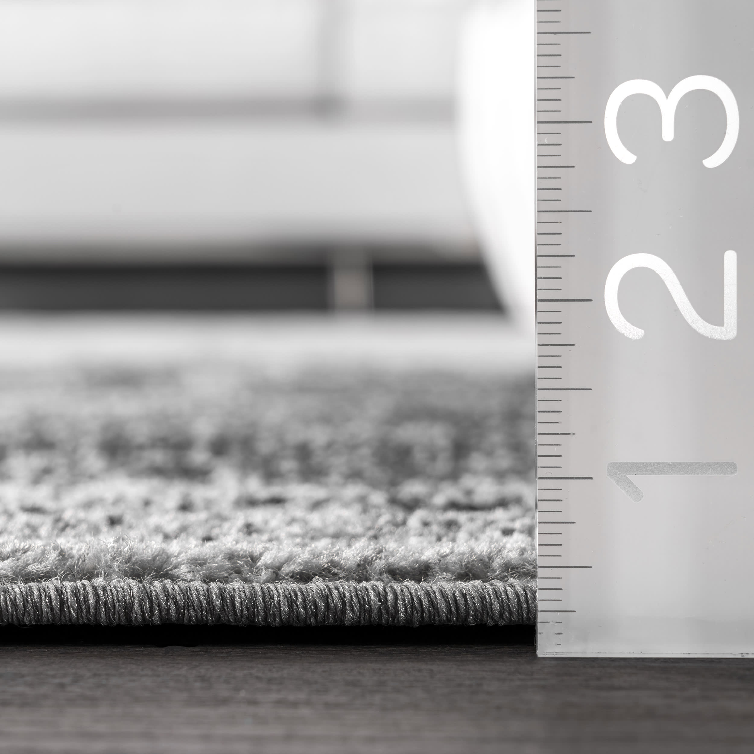 Abstract Rainfall Area Rug in Black - Modern & Stylish Floor Mat for Living Room, Bedroom, or Office Decor