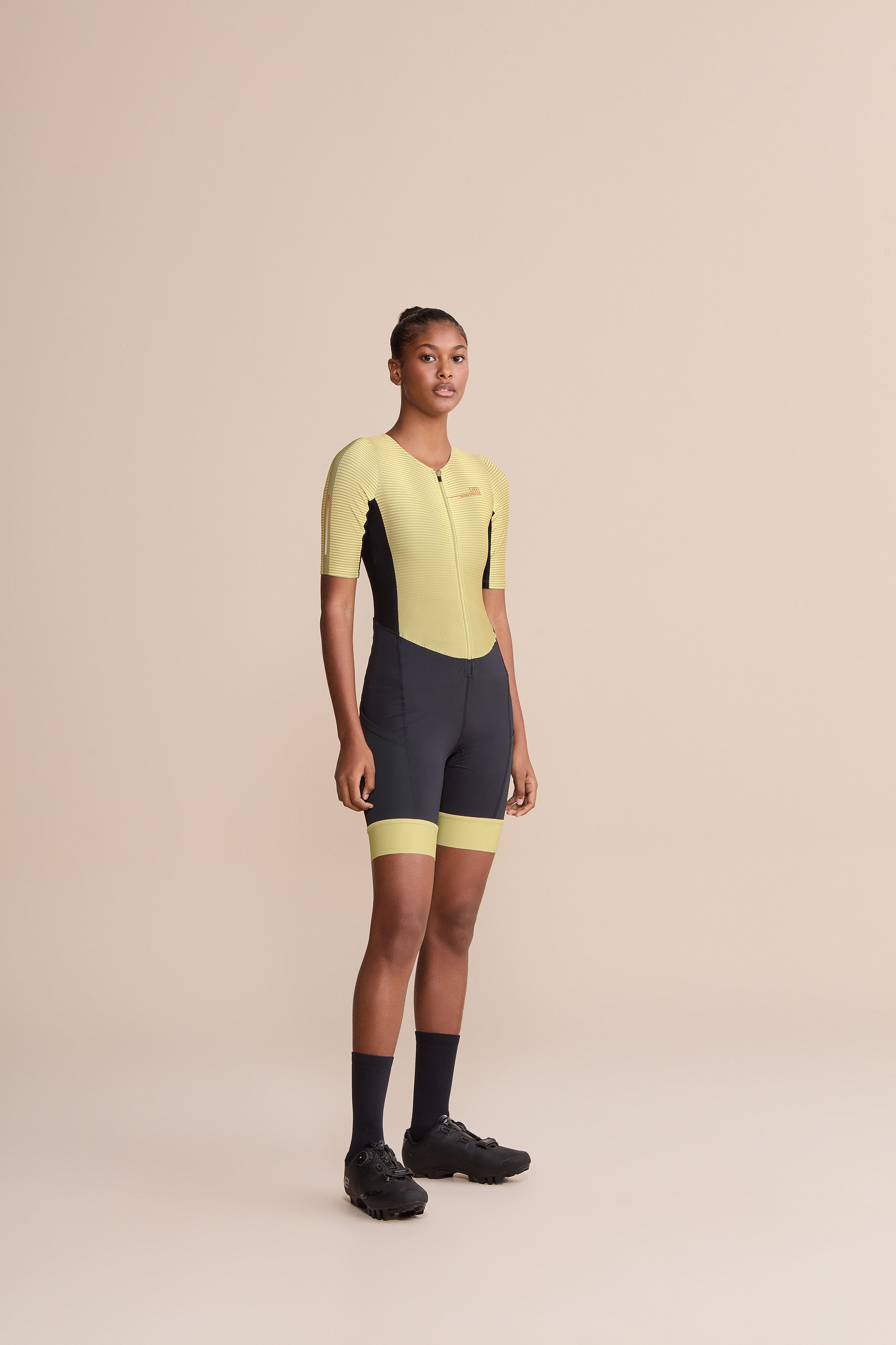 Premium Triathlon Bike Shorts Jumpsuit - High Performance Cycling Wear for Men & Women - Ideal for Triathlons, Road Biking & Training Sessions