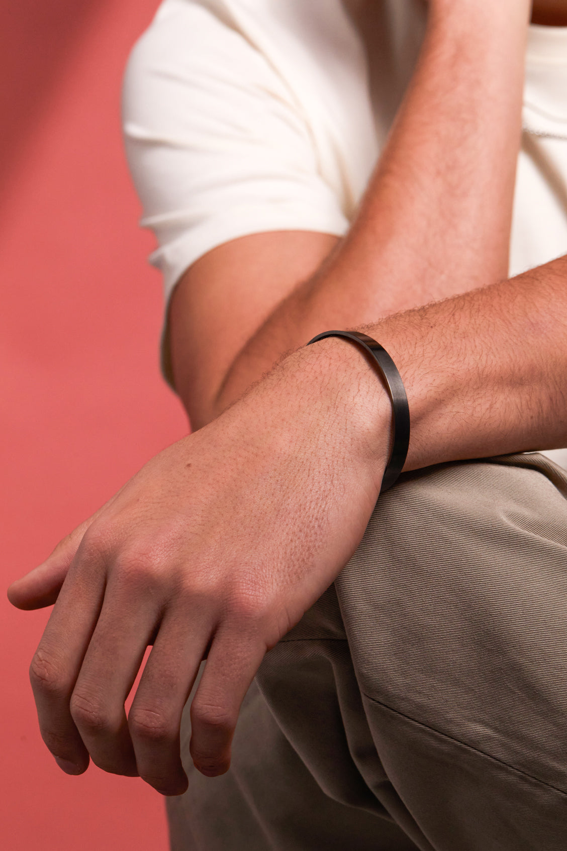 Stylish Men's Cuff Bracelet - Adjustable Bangle for Men - Fashionable Stainless Steel Wristband - Perfect for Casual Wear, Gifts & Special Occasions