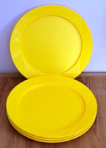 Tupperware Clear Impressions 4-Piece Lunch Plates Set - Sunshine Yellow, Stackable & Clip-Together Design for School, Office & Picnic Use