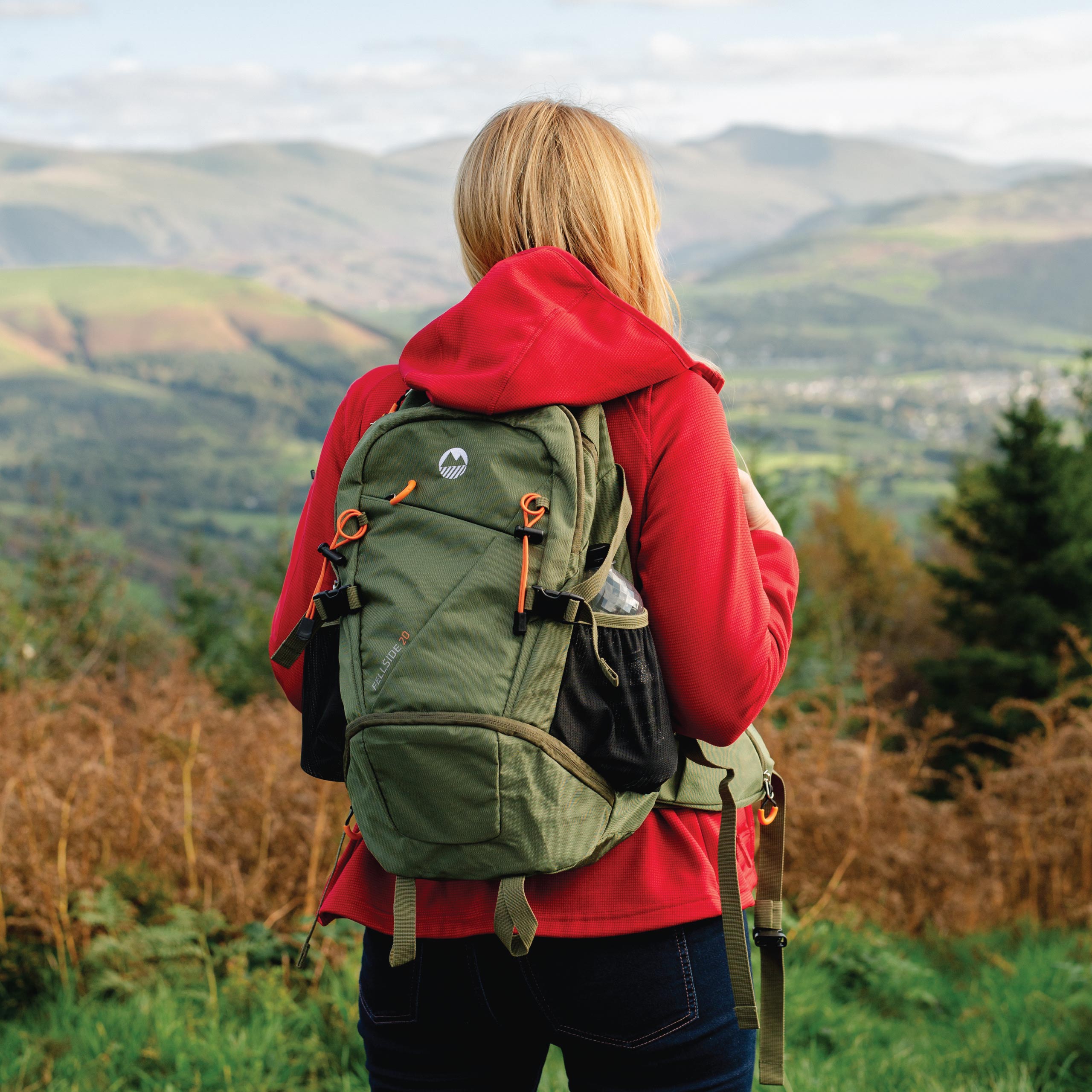 Fellside 20L Lightweight Hiking Backpack - Waterproof Daypack for Outdoor Camping, Travel & School - Durable & Comfortable for Men & Women