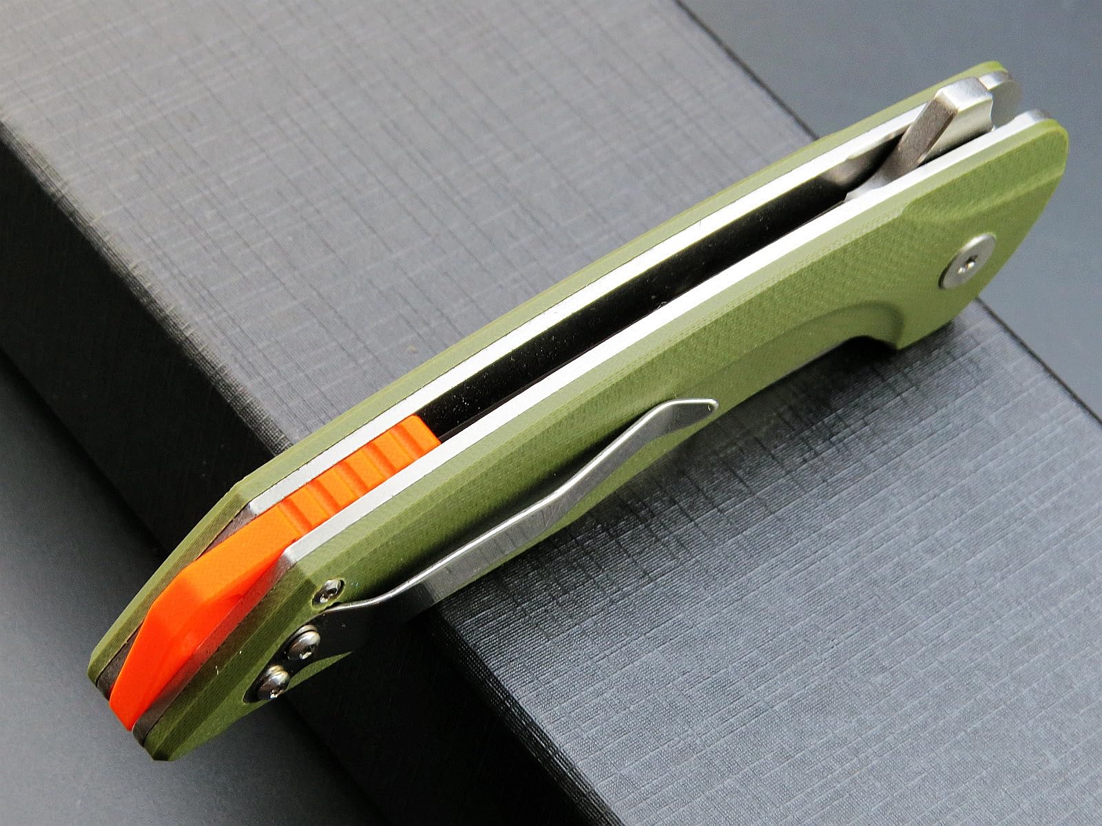 Eafengrow EF926 D2 Steel Folding Pocket Knife - G10 Handle, Ball Bearing Pivot, Pocket Clip - Best EDC Knife for Camping, Survival, Hiking & Outdoor Activities (Green)