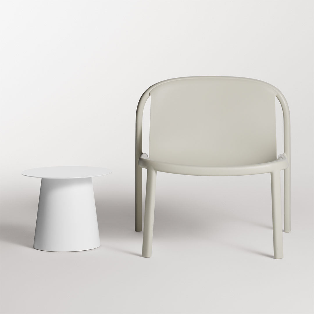 Modern Circular Low Cocktail Table - Stylish Coffee Table for Living Room, Lounge & Patio - Perfect for Small Spaces & Home Decor