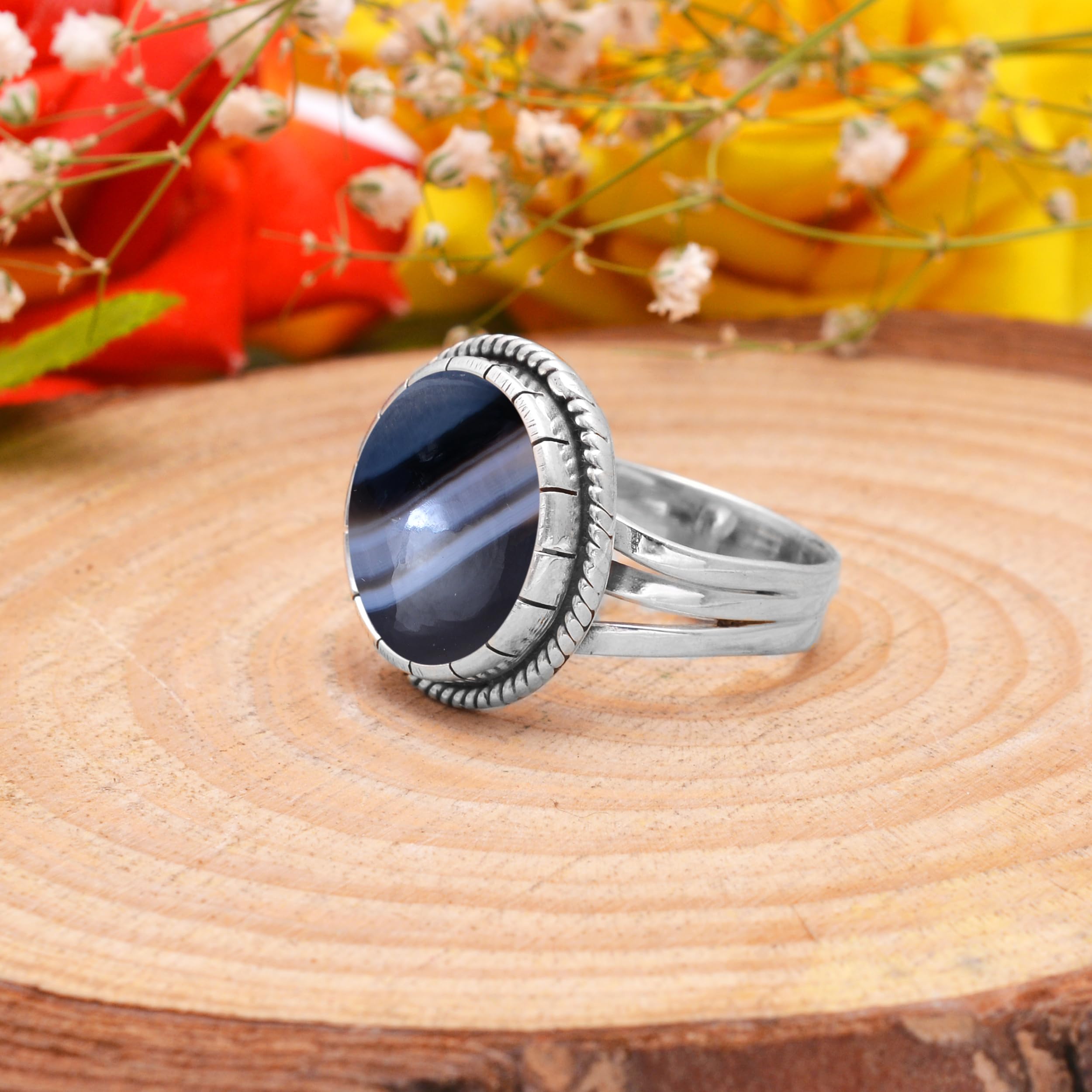 Veracity Jewelry 925 Sterling Silver Banded Agate Ring for Women - Natural Black & White Agate Gemstone Healing Meditation Jewelry - Handmade Spiritual Jewelry Gift for Yoga, Reiki & Mindfulness Practices