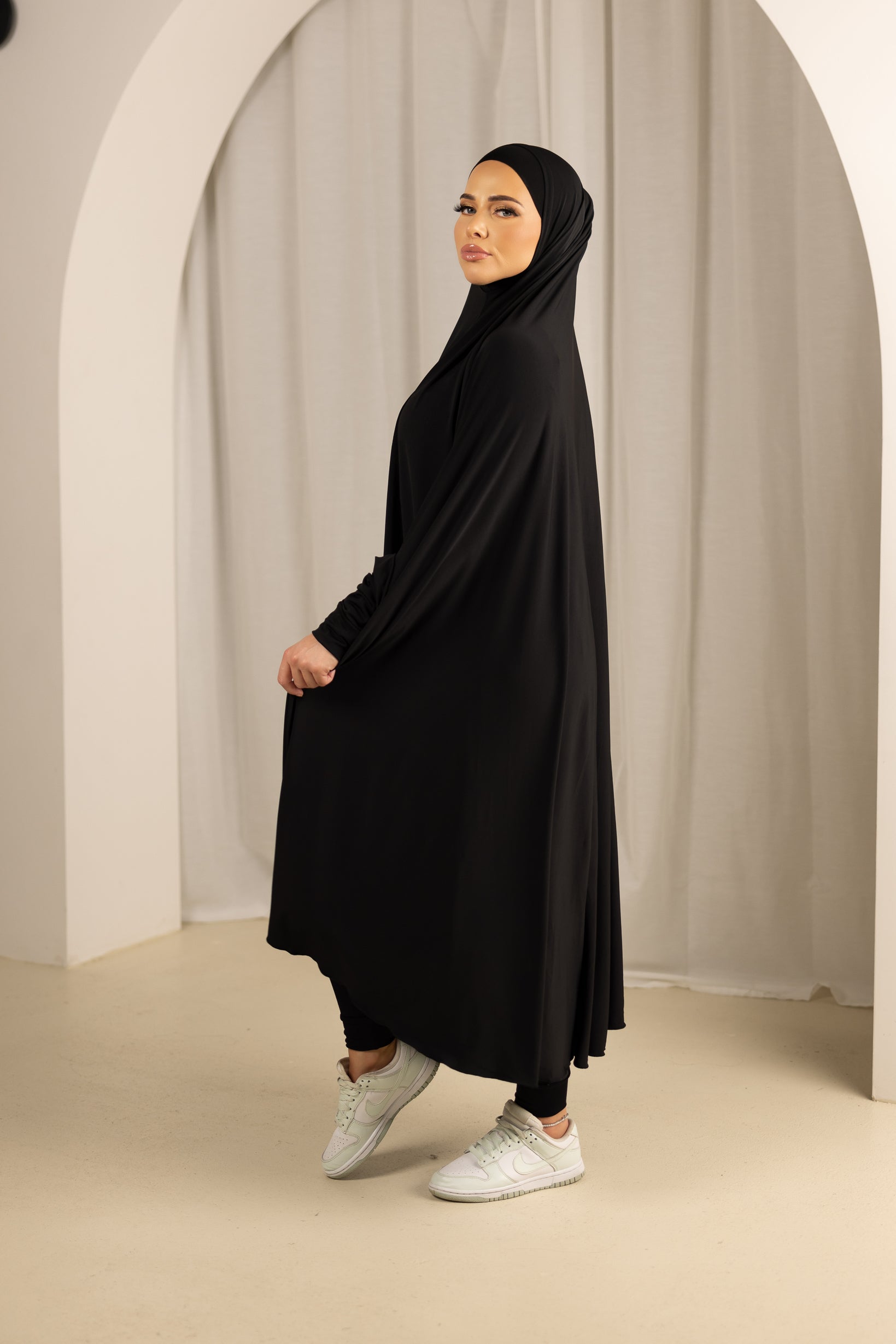Stylish Sleeve Jilbab in Elegant Black Shades - Perfect for Modest Fashion, Prayer & Everyday Wear