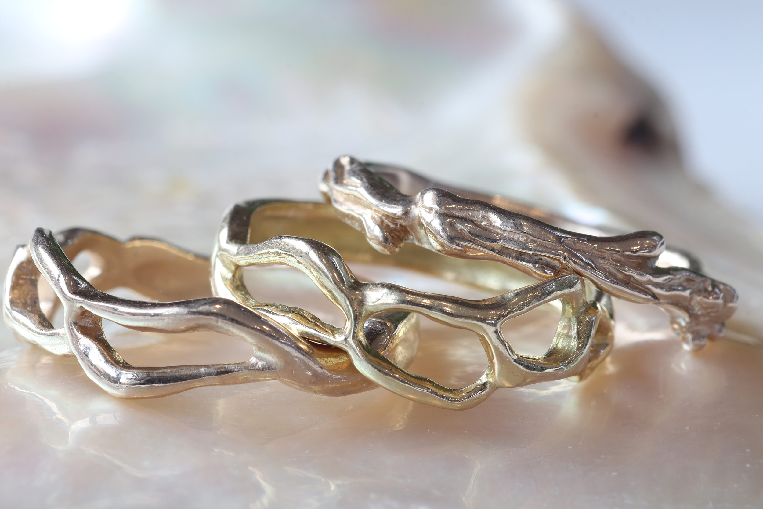 White Water Ring - Floating Pool Party Accessories for Summer Fun, Beach Games & Outdoor Swimming Activities