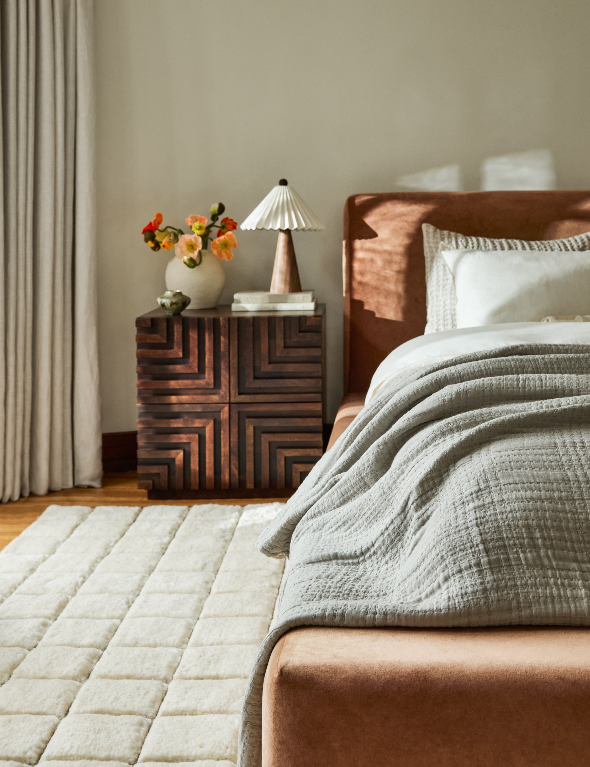 Modern Nightstand with Drawer - Stylish Bedside Table for Bedroom, Living Room & Office - Wooden End Table with Storage Shelf - Perfect for Small Spaces & Home Decor