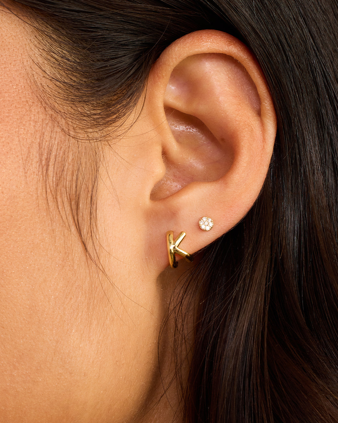 Alphabet Single Huggie Earrings - Minimalist Gold Plated Initial Letter Studs for Women - Perfect for Everyday Wear, Gifts & Special Occasions