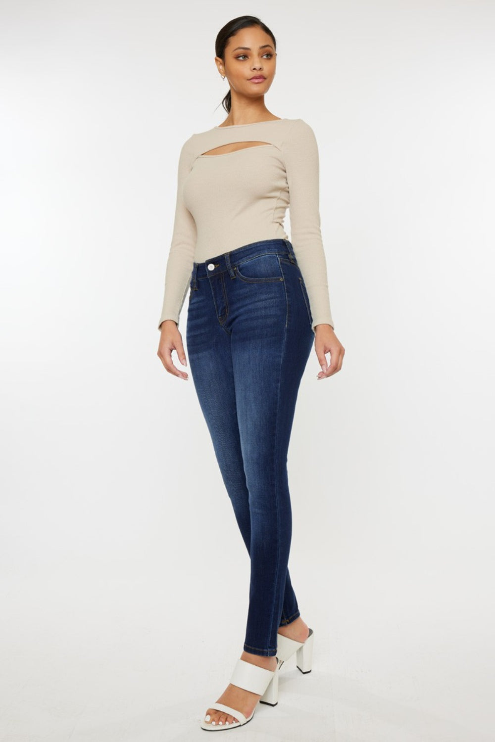 Kancan Women's Mid Rise Gradient Skinny Jeans - Stretch Denim Pants for Everyday Wear, Date Night & Casual Outfits