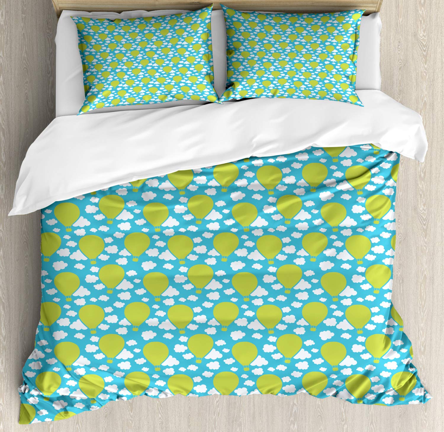 Ambesonne Blue Sky Duvet Cover Set - King Size 3 Piece Bedding with Hot Air Balloons & Cloud Design, 2 Pillow Shams - Yellow Green Sky Blue Pattern for Cozy Bedroom Decor | Perfect for Guest Rooms, Kids' Bedrooms & Bohemian Style Homes