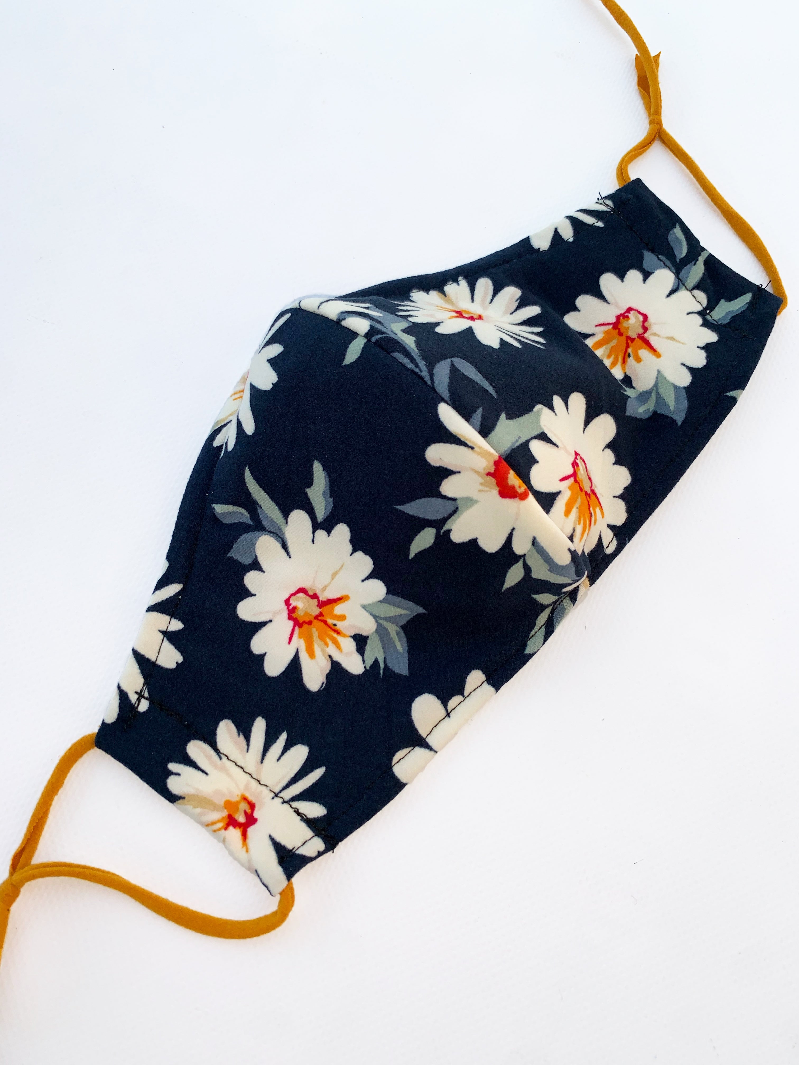 Vintage Daisy Print Face Mask - Reusable & Washable Floral Design for Women & Men - Perfect for Travel, Work, and Daily Protection