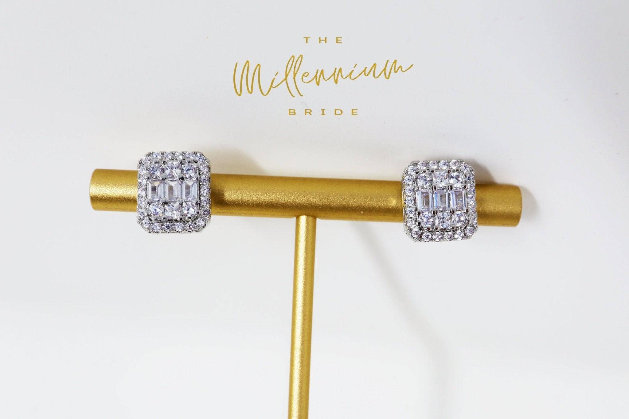 Swarovski Crystal Stud Earrings for Women - Elegant Bridal Jewelry, Wedding Earrings, Sparkling Statement Earrings with CZ Stones | Perfect for Brides, Prom, Anniversary & Special Occasions