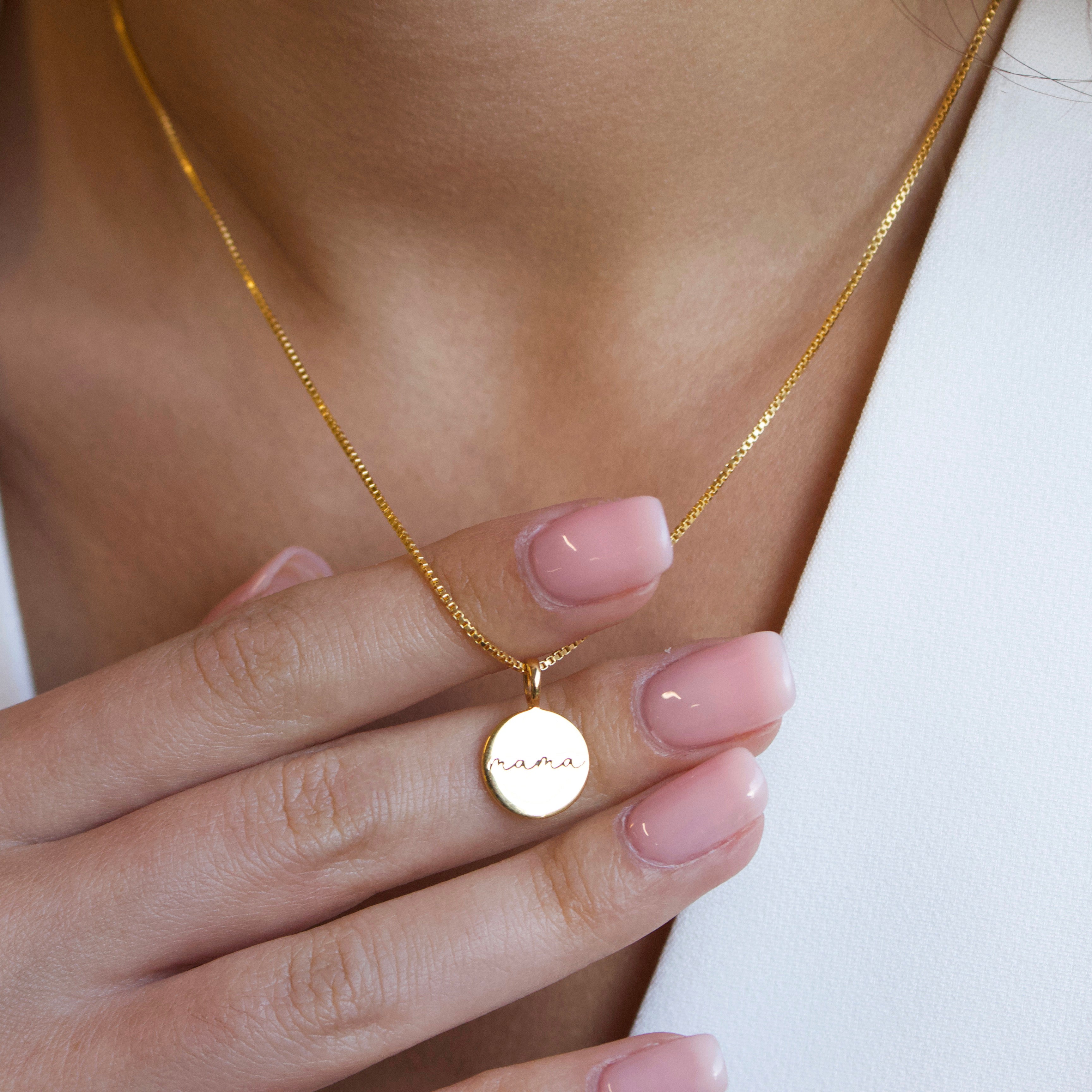 Personalized Mama Coin Necklace - Custom Engraved Mother's Jewelry Gift for Mom, Grandma, Wife - Perfect for Mother's Day, Birthday, Anniversary & Special Occasions