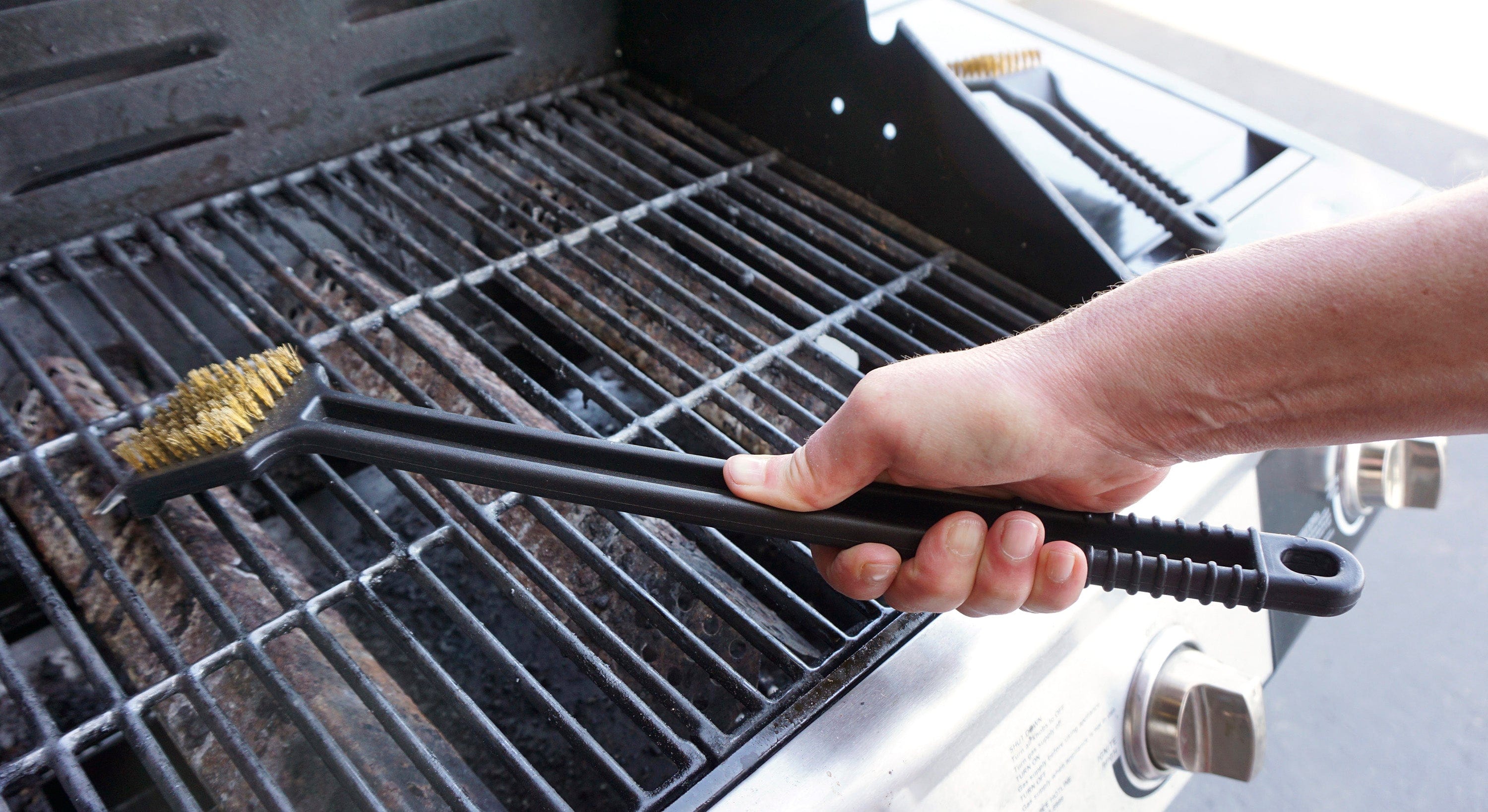 Premium RSVP BBQ Grill Brush with Stainless Steel Bristles - Heavy Duty Grill Cleaner for Gas, Charcoal & Electric Grills - Perfect for Backyard BBQs, Camping & Outdoor Cooking