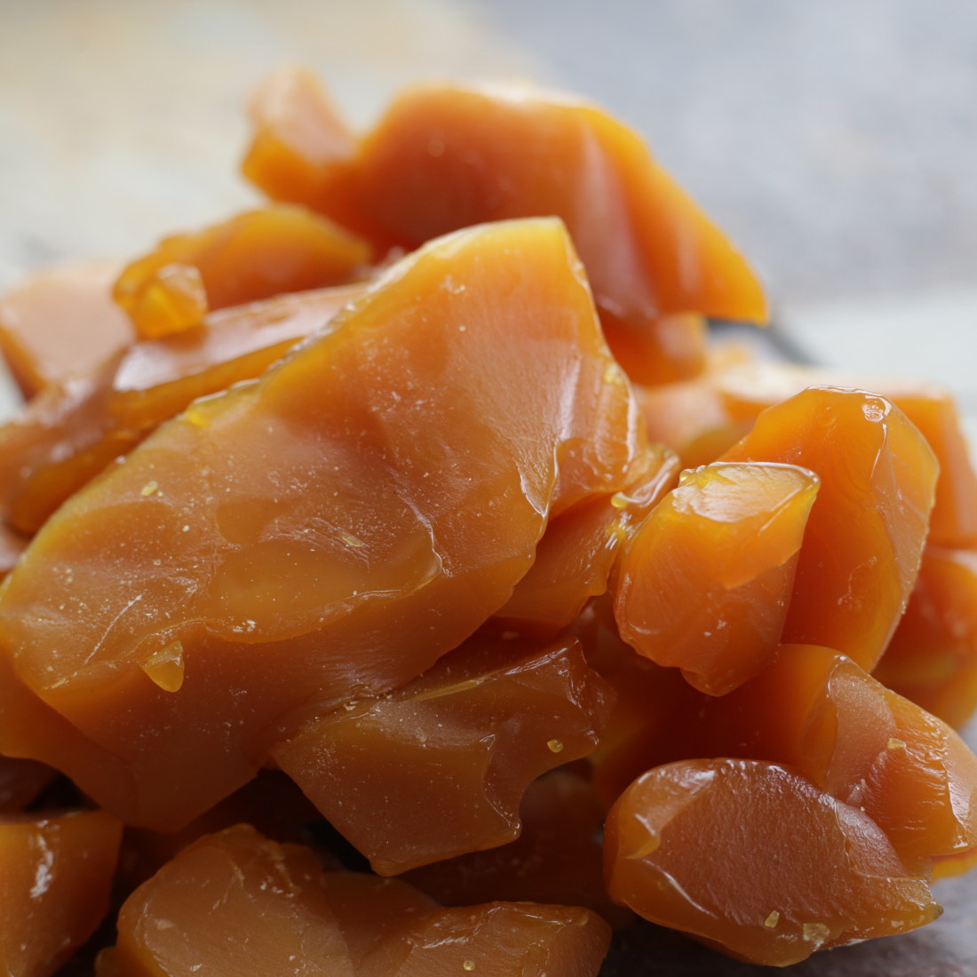 Premium Brewer's Pitch 1/2 lb (8 oz) - Natural Resin for Beer Brewing, Barrel Sealing & Woodworking - Ideal for Homebrewers & Craft Beer Enthusiasts
