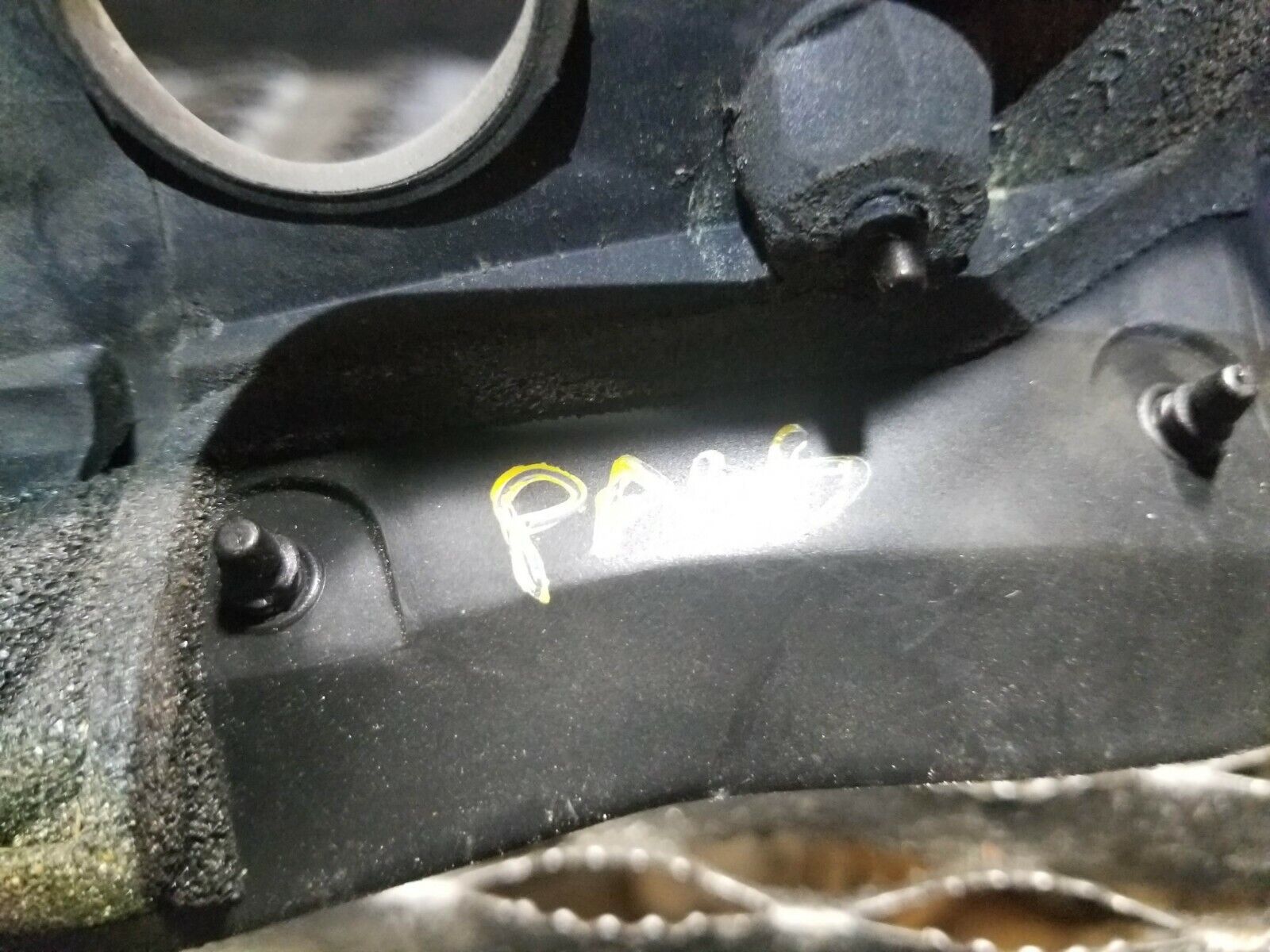 03 04 05 Nissan 350Z Convertible Top Door Corner Weather Seal Strip Right OEM Replacement - Perfect for Weatherproofing & Noise Reduction While Driving