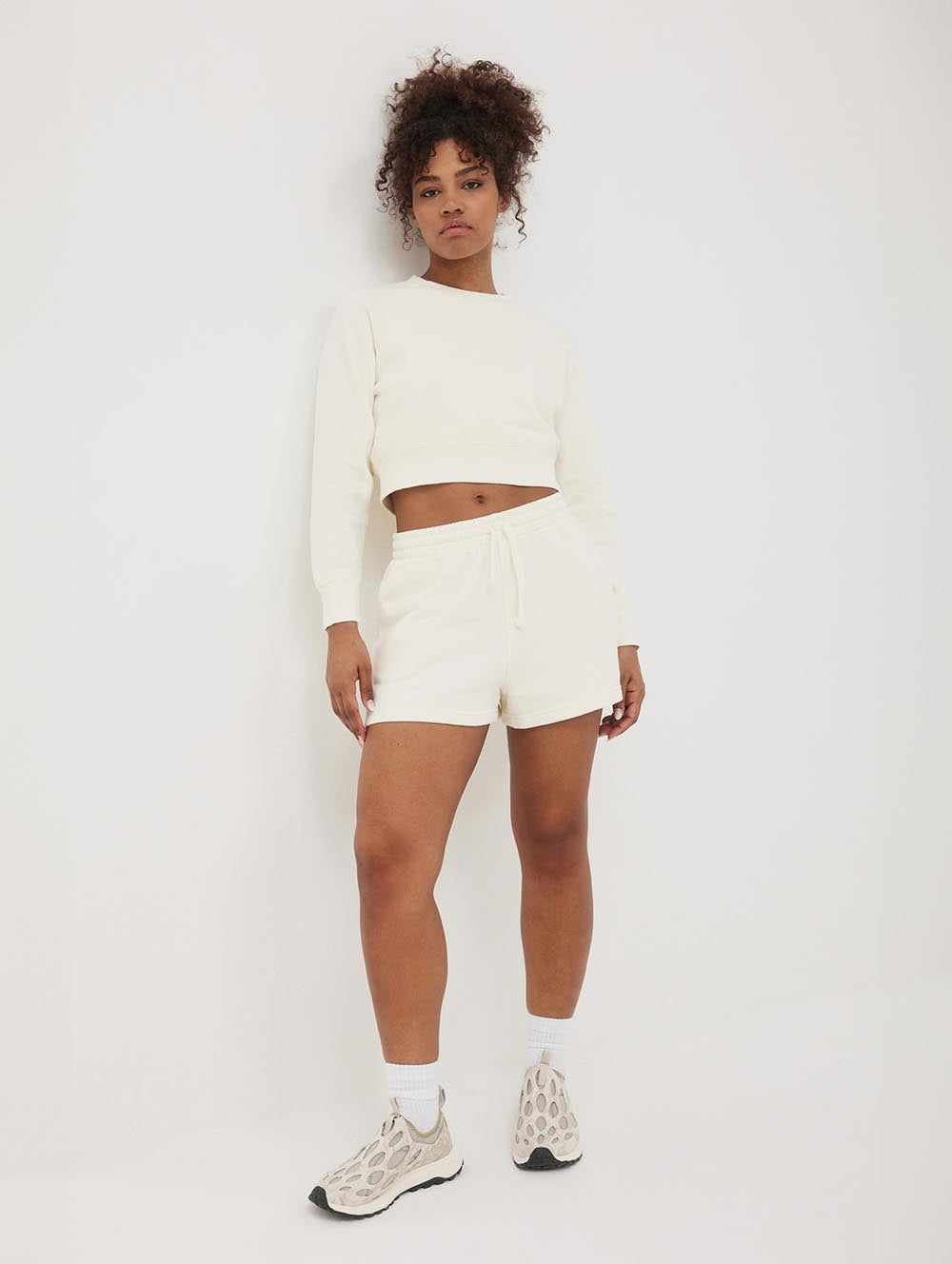 Women's Crown Eco Fleece Cropped Crewneck Sweatshirt | Soft & Warm Pullover | Casual Loungewear & Streetwear Fashion | Perfect for Fall & Winter Outfits