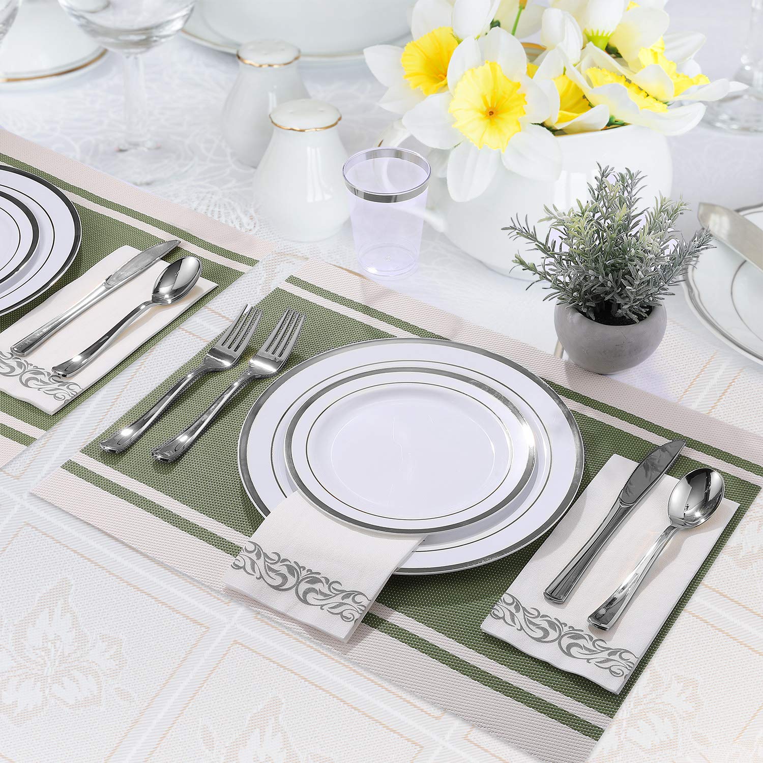 FOCUSLINE 175-Piece Silver Dinnerware Set for 25 Guests - Elegant Disposable White Plastic Plates with Silver Rim, Includes 25 Dinner Plates, Dessert Plates, Silverware Sets, Cups & Napkins - Perfect for Weddings, Parties, Catering & Special Events