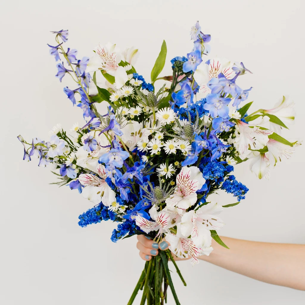 Blue Magic Flower Centerpiece - Elegant Floral Table Decor for Weddings, Parties & Home Decor | Perfect for Centerpieces, Events & Gifts