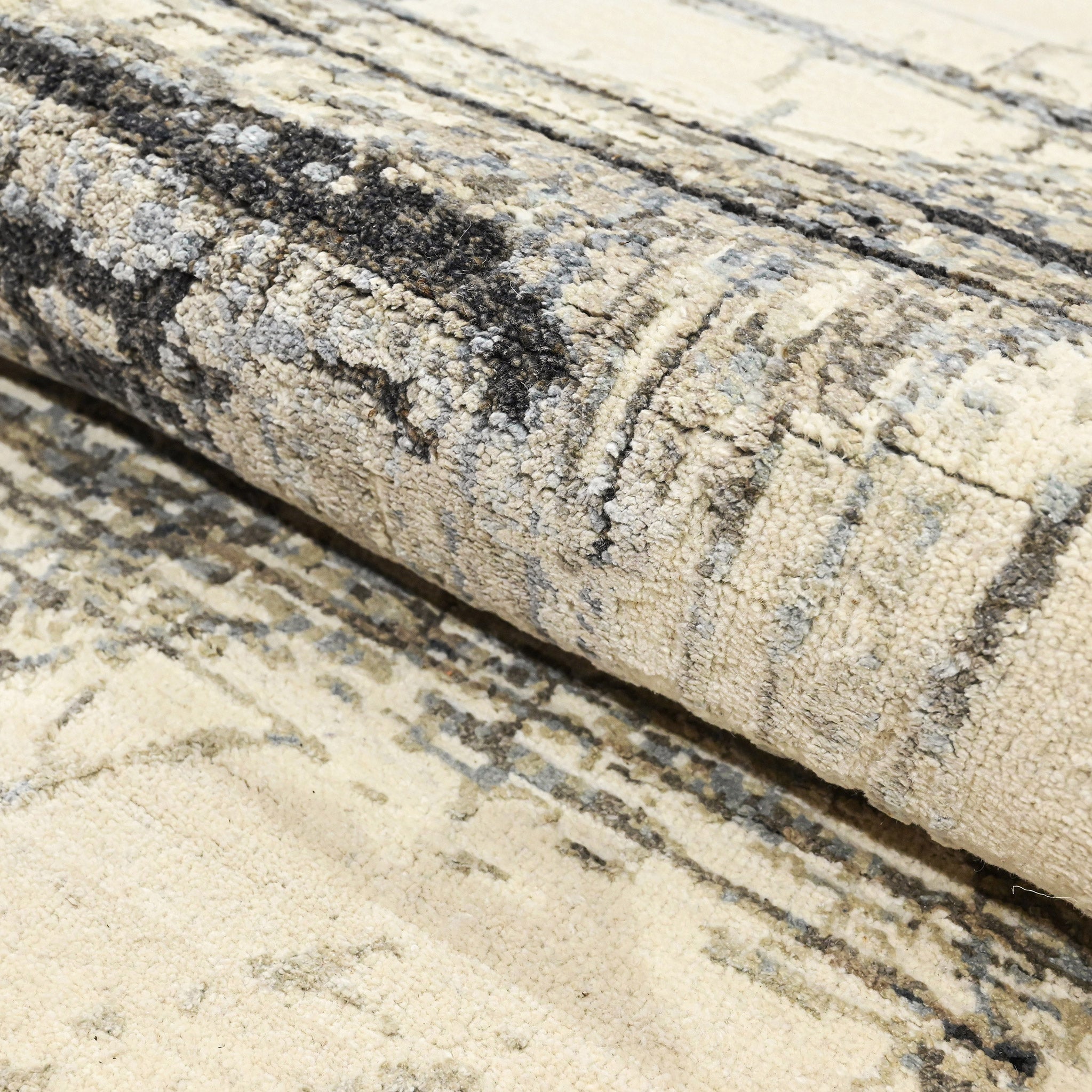 Luxury Black Modern Silk Rug 8'1 x 10' - Elegant Home Decor for Living Room, Bedroom & Office