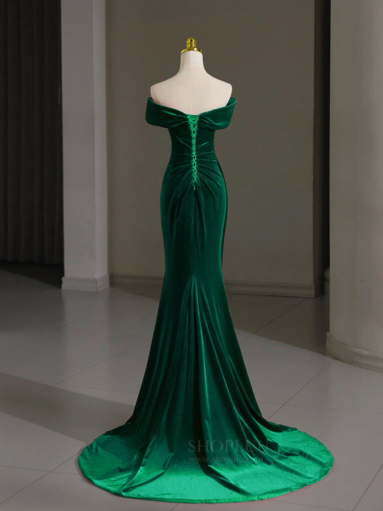 Elegant Mermaid Velvet Green Long Prom Dress for Women - Formal Evening Gown for Homecoming, Ball, and Special Occasions