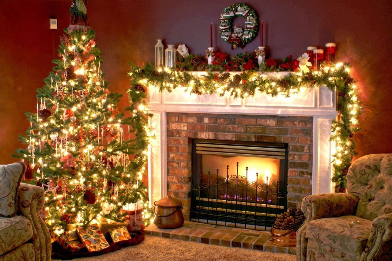 Christmas Light Controller - 16 Dazzling Flash/Fade Modes, 5 Timer Settings, Full Function Remote for Holiday Decorations & Indoor/Outdoor Lighting