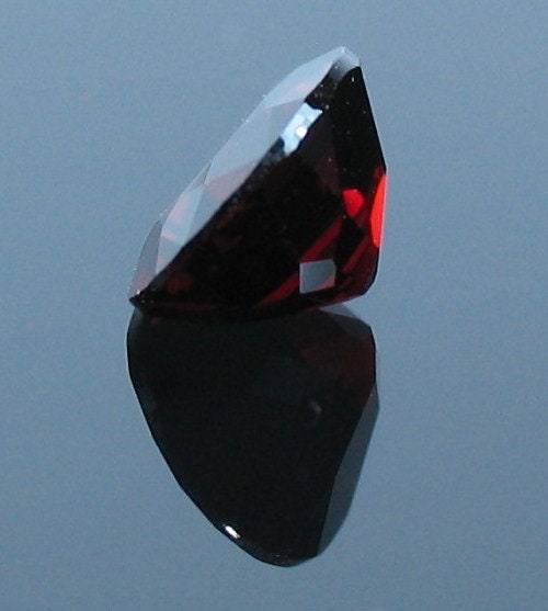 Wholesale Natural Genuine African Garnet Loose Stones - 7x5mm, 8x6mm, 9x7mm Oval Cut, VVS Eye Clean, January Birthstone for Jewelry Making, Engagement Rings & Healing Crystals