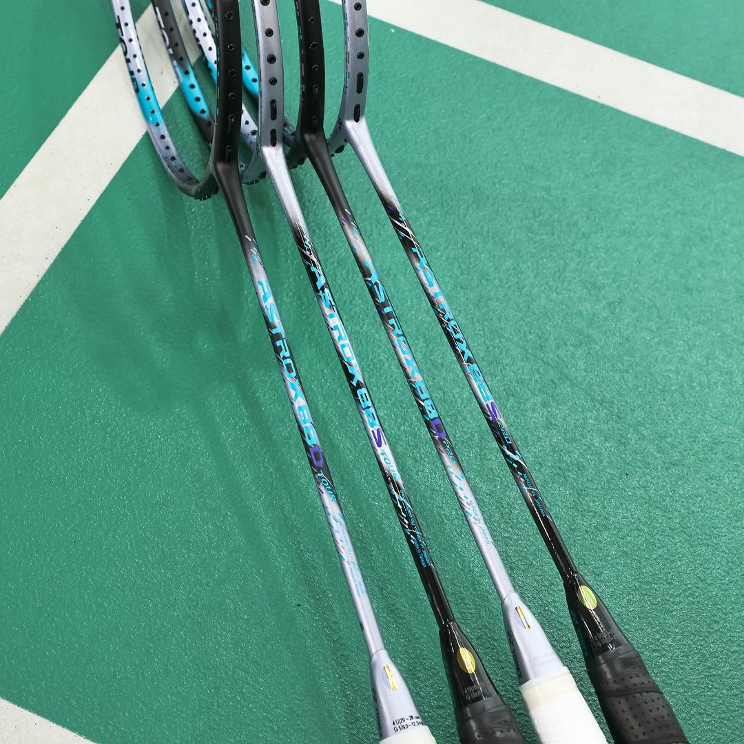 Yonex Astrox 88 Play Badminton Racket (Silver/Black) - Pre-Strung with High Performance for Competitive Play & Training | Perfect for Tournaments, Club Matches & Recreational Games