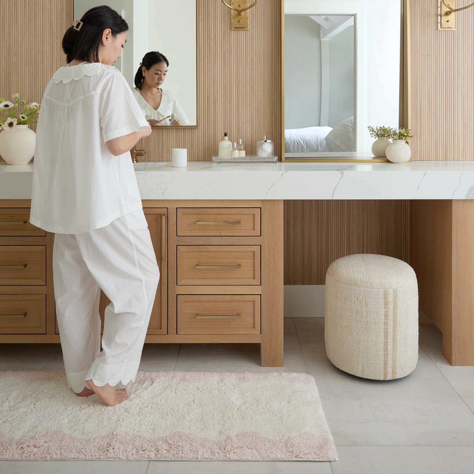 Premium Soft Bath Mat by Harper - Ultra Absorbent, Non-Slip Bathroom Rug for Safety & Comfort - Perfect for Showers, Bathtubs & Bathroom Floors