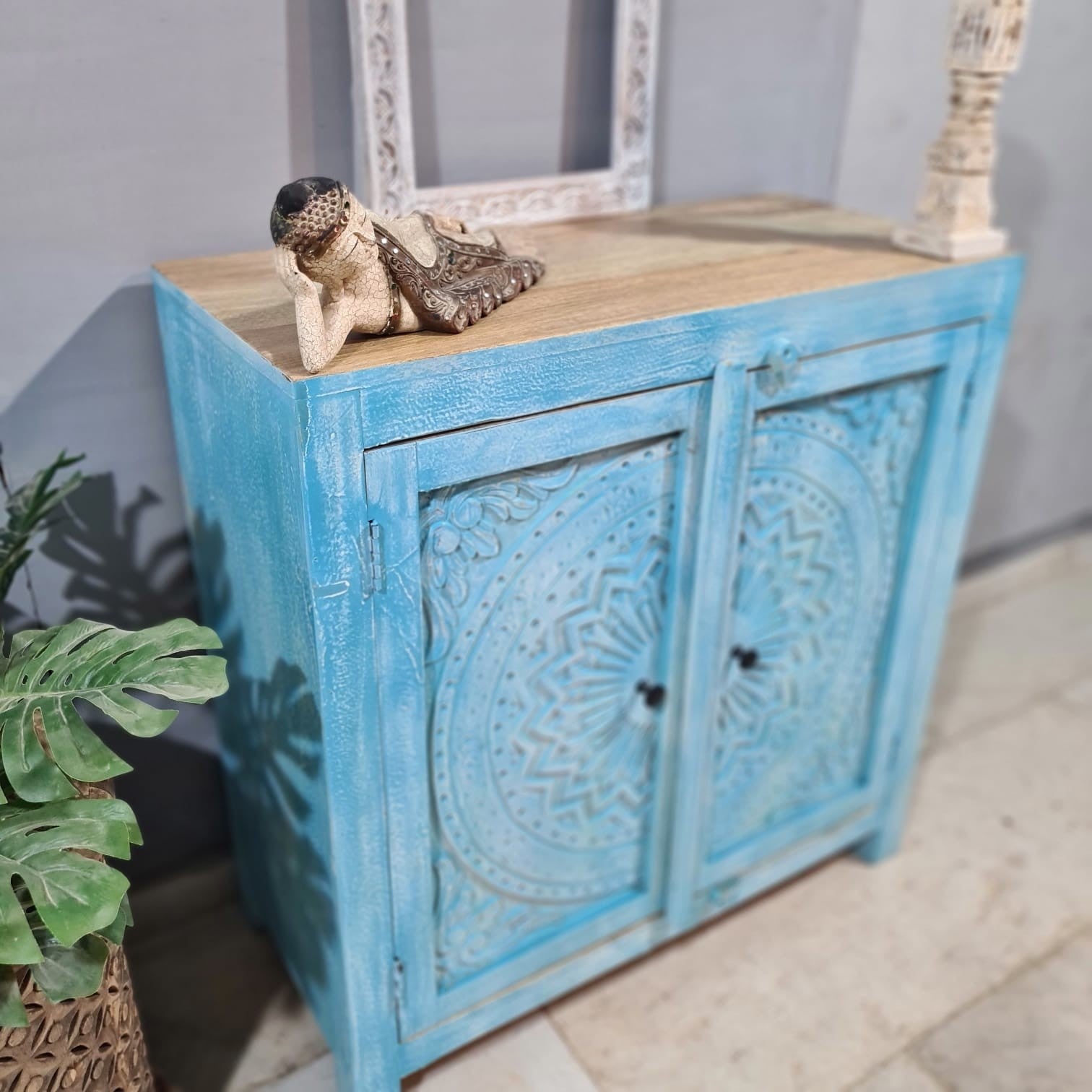 Handmade Carved Indian Solid Hardwood Cabinet with Floral Pattern - Blue (35.4