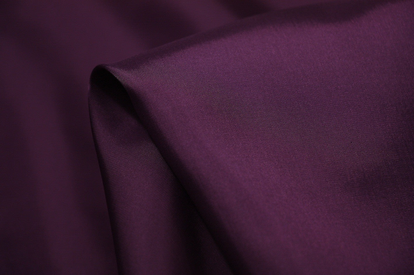 Premium Berry Rayon Lining Fabric - Soft, Breathable & Durable Material for Dresses, Skirts & DIY Sewing Projects - Perfect for Summer Fashion & Crafting