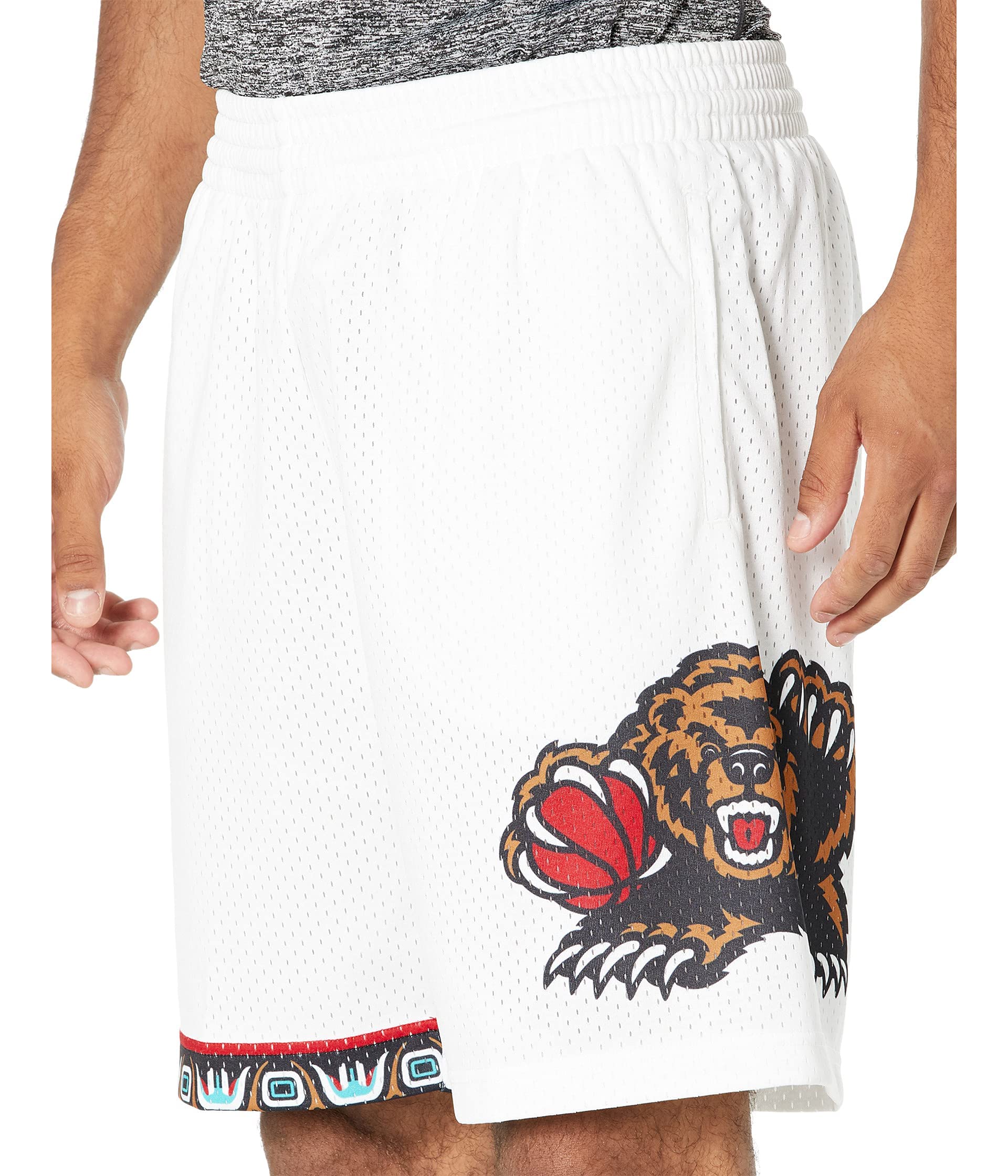 Mitchell & Ness Vancouver Grizzlies 1998-99 White Swingman Shorts for Men - NBA Basketball Fan Gear & Retro Streetwear Fashion
