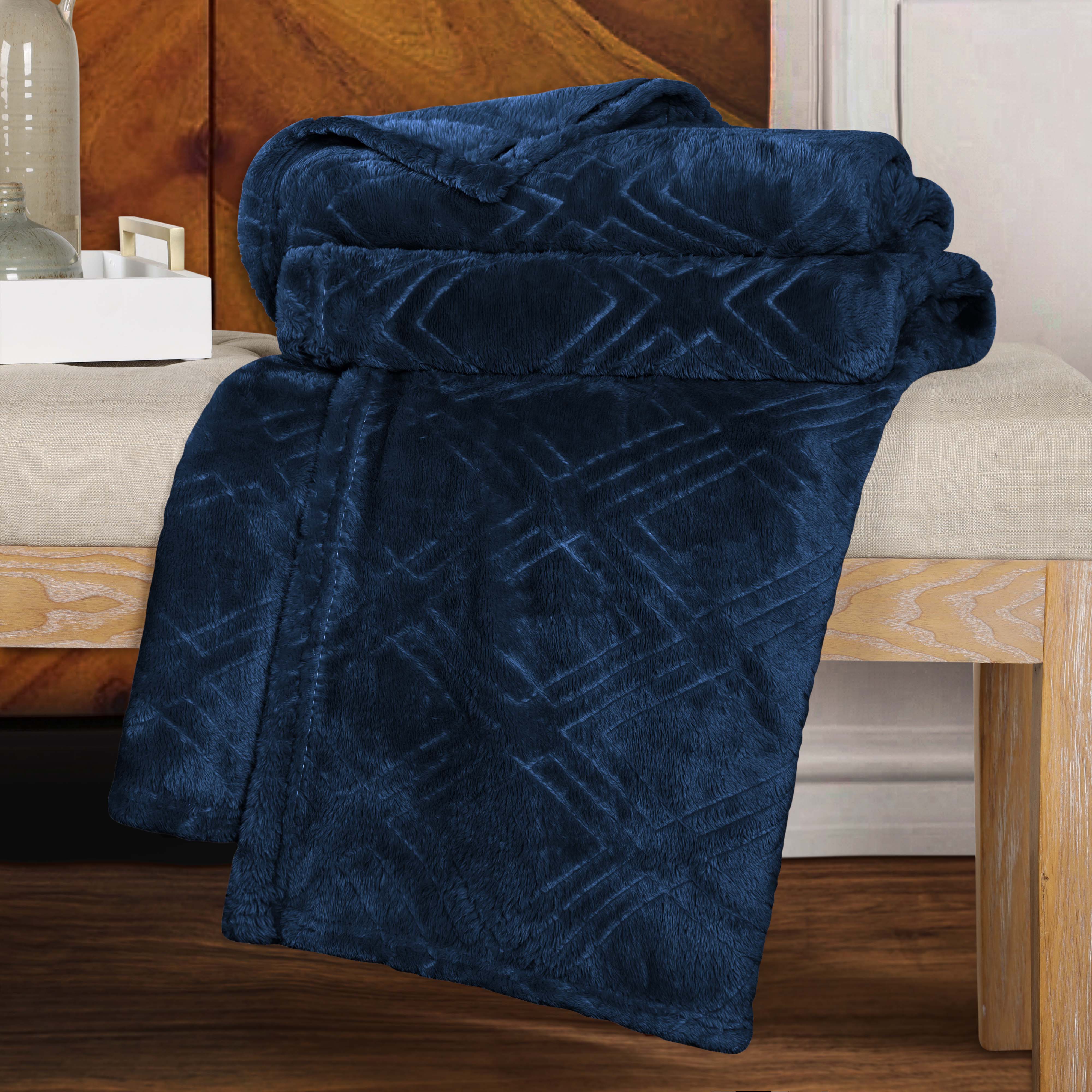 Premium Alaska Diamond Plush Fleece Blanket - Ultra Soft & Cozy Throw for Bed, Sofa, and Travel - Warm Winter Blanket for Home, Office, and Camping