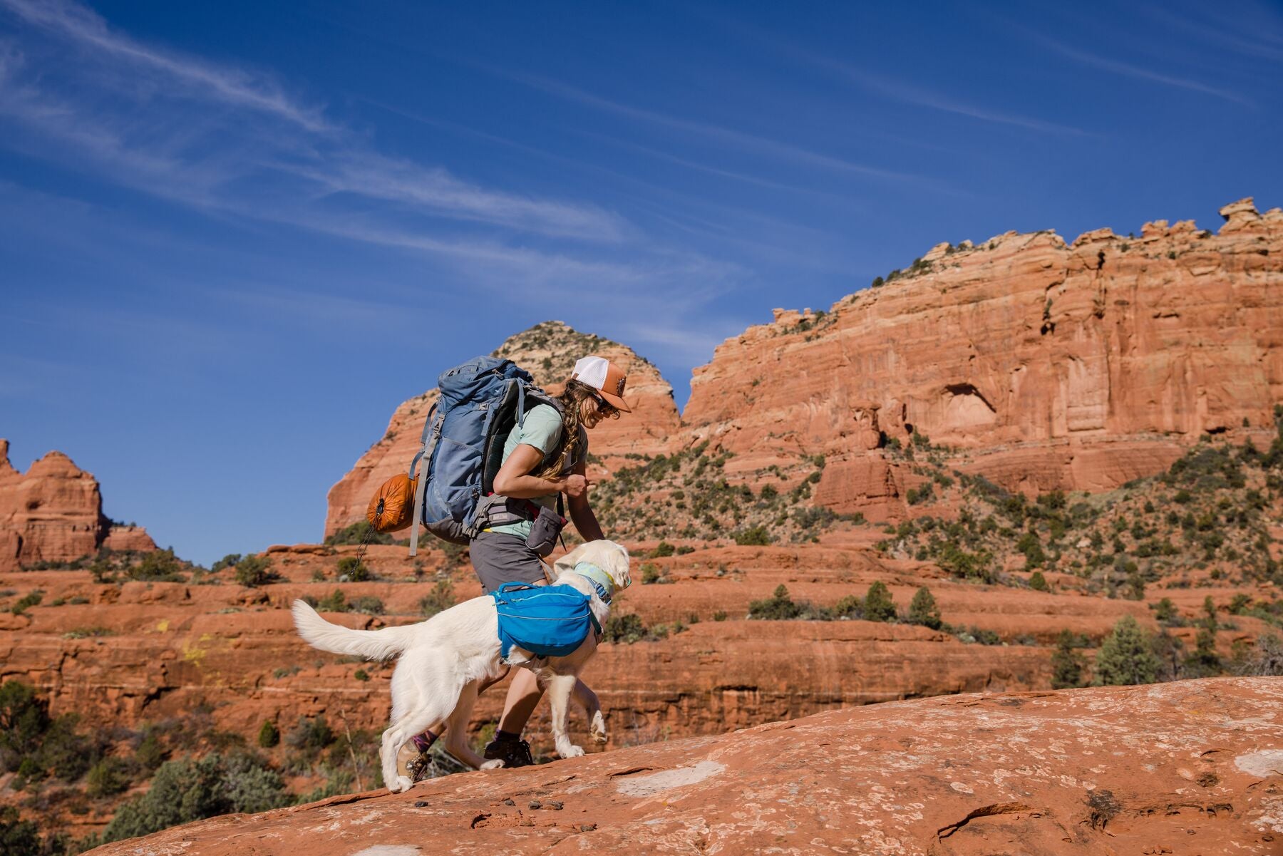 Ruffwear® Swamp Cooler Neck Gaiter - Cooling Bandana for Dogs in Salmon Pink & Sky Blue | Perfect for Hiking, Running & Outdoor Adventures