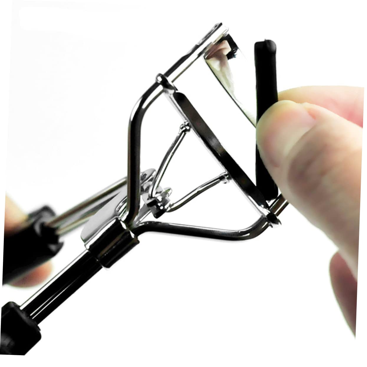 16 Pack Black Silicone Eyelash Curler Refill Pads - Safe & Professional Replacement Pads for Mascara & Eyeliner - Perfect for Salon, Home & Travel Use