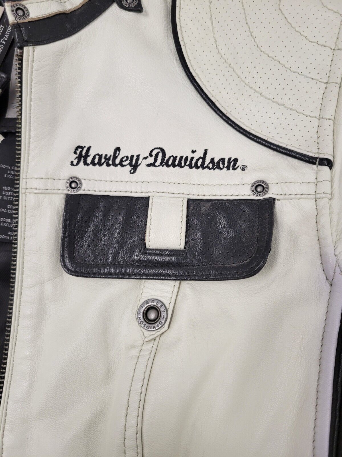 Harley Davidson GM0052577 Genuine Leather Jacket for Men - Size M - Motorcycle Riding & Casual Wear