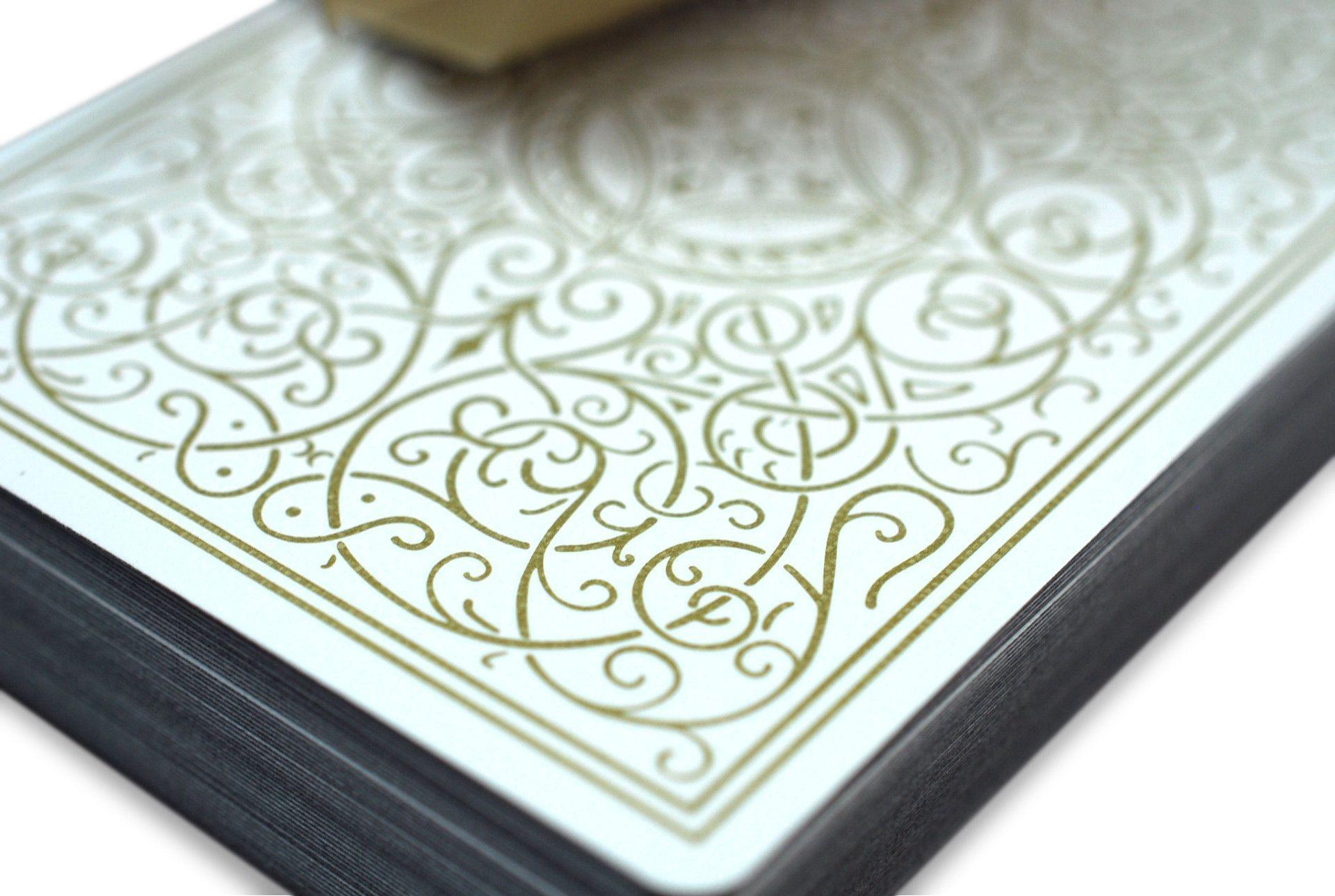 Premium Classic Gold Playing Cards - Elegant & Durable for Poker, Blackjack, Magic Tricks & Casino Nights