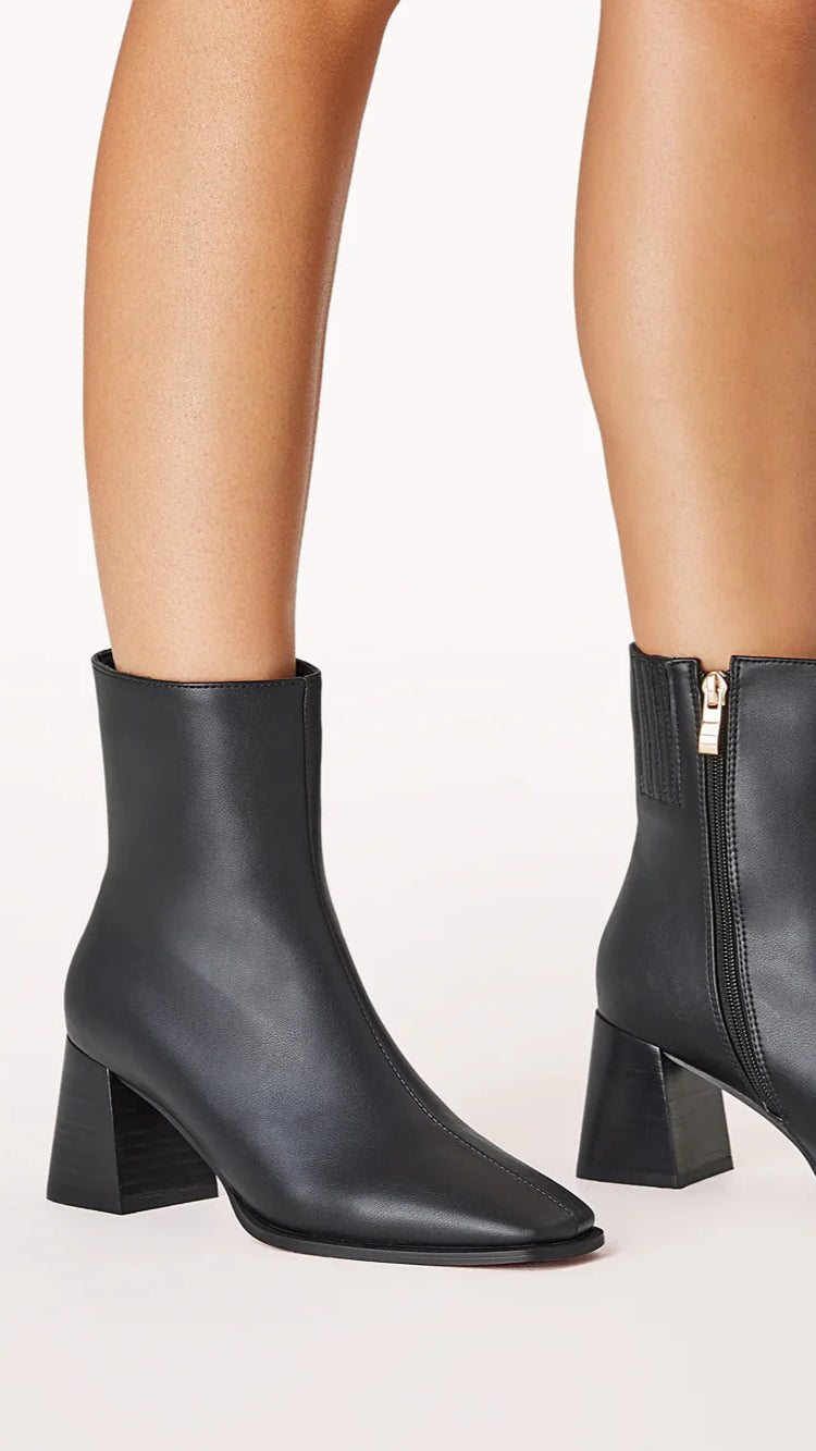 Alania Black Leather Ankle Boots for Women - Stylish & Comfortable Footwear for Casual Outings & Office Wear