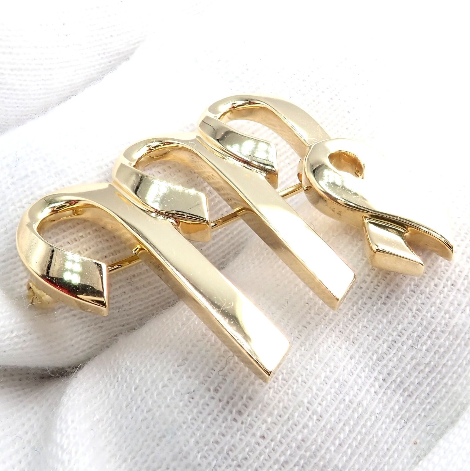Authentic Tiffany & Co Paloma Picasso 18k Yellow Gold Zodiac Virgo Pin Brooch - Elegant Jewelry Gift for Virgo Women, Perfect for Special Occasions & Collectors