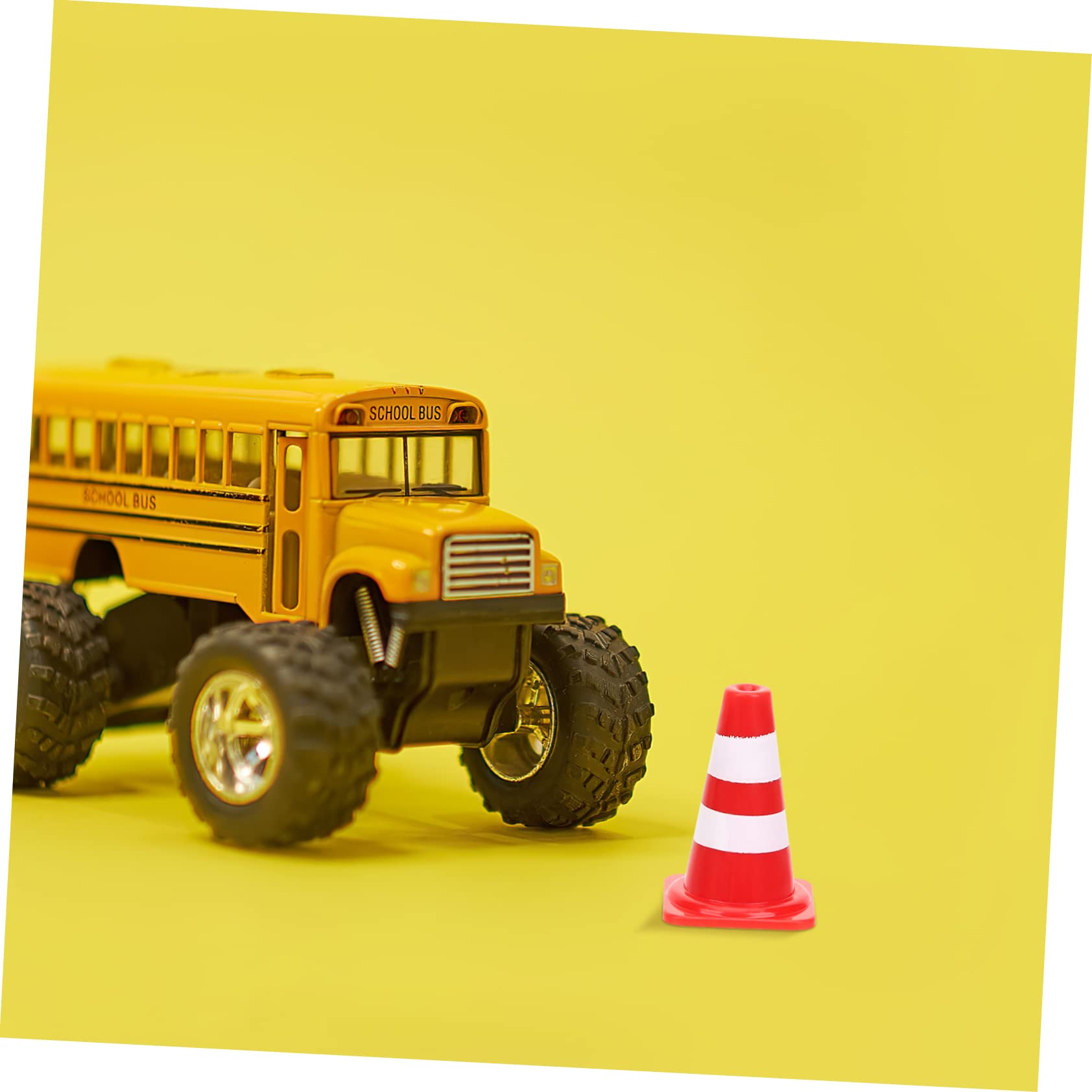 LABRIMP 32pcs Miniature Street Play Set - Kids Construction Toys with Traffic Signs & Road Decor for Sand Table, Landscape Ornaments & Educational Play | Perfect for Pretend Play, Diorama Making & Early Learning Activities