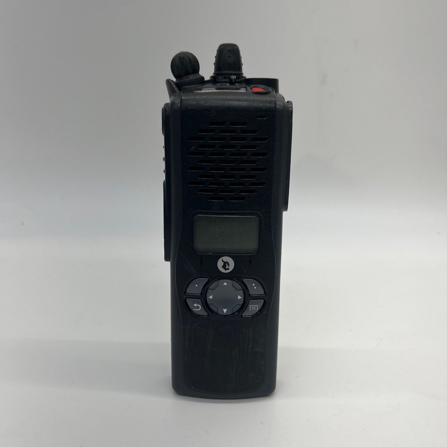 EF Johnson Viking VP900 242 5780 VHF / 800MHz P25 Portable Two-Way Radio - Reliable Communication for Public Safety & Emergency Responders