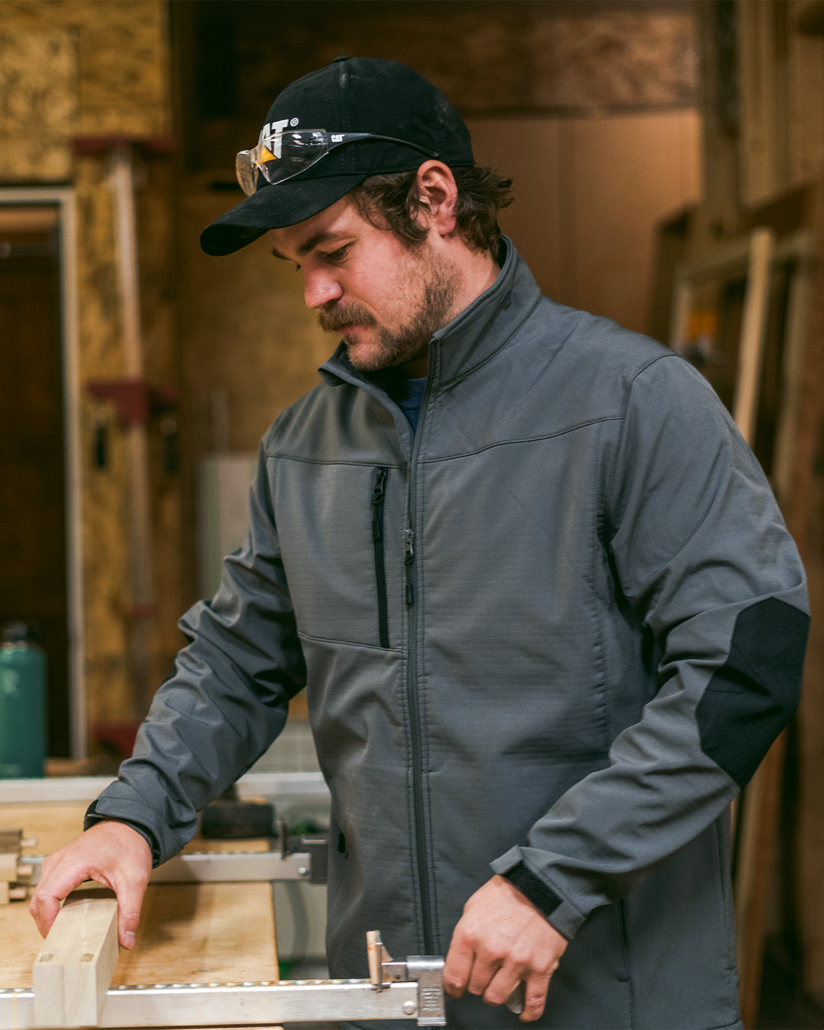 Men's Grid Fleece Softshell Work Jacket - Lightweight, Water-Resistant & Warm for Outdoor Work, Hiking & Casual Wear