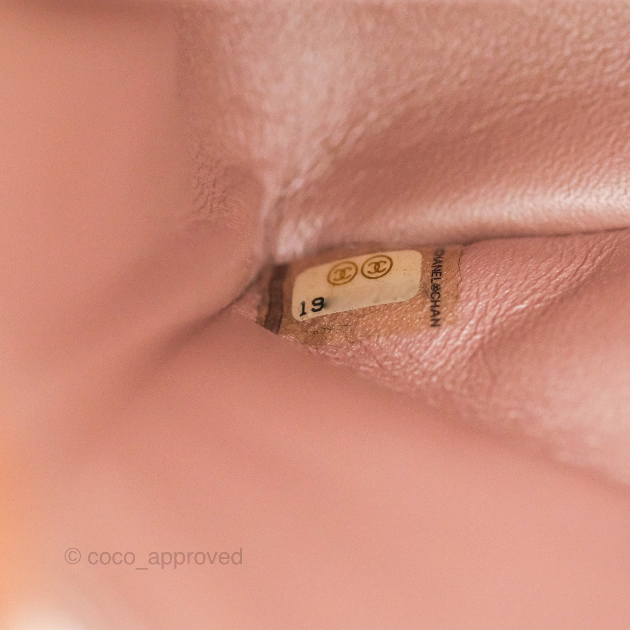 Chanel Classic M/L Medium Double Flap Bag in Rose Gold Pink Lambskin with Gold Hardware - Luxury Handbag for Women, Perfect for Parties, Weddings & Special Occasions