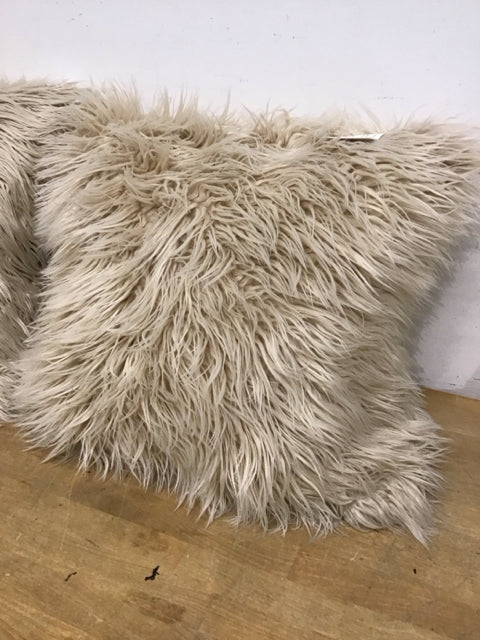 20 Sq. Faux Fur Pillow - Soft Decorative Throw Pillow Covers for Couch, Bed & Home Decor - Cozy Accent Pillow for Living Room, Bedroom & Dorm