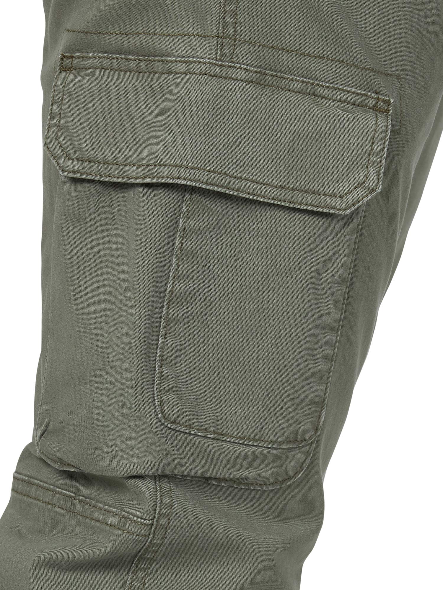 Wrangler Authentics Men's Regular Tapered Cargo Pants - Durable Work & Outdoor Pants for Hiking, Camping & Everyday Wear
