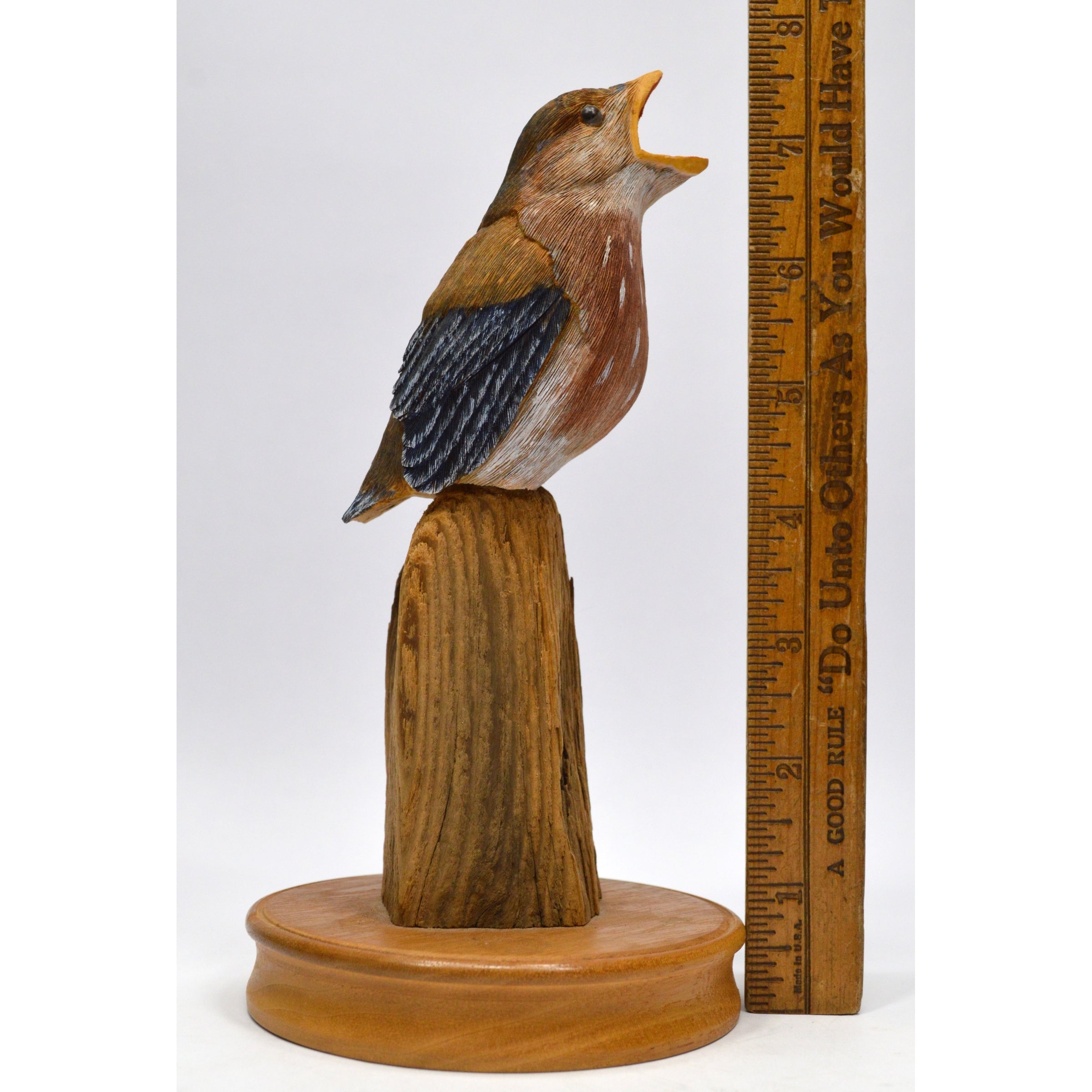 Hand Carved Folk Art Bird Statue - Signed #304 by Ken Lowenstein 1989 - Hand Painted Wooden Decoration for Home, Office & Garden Decor