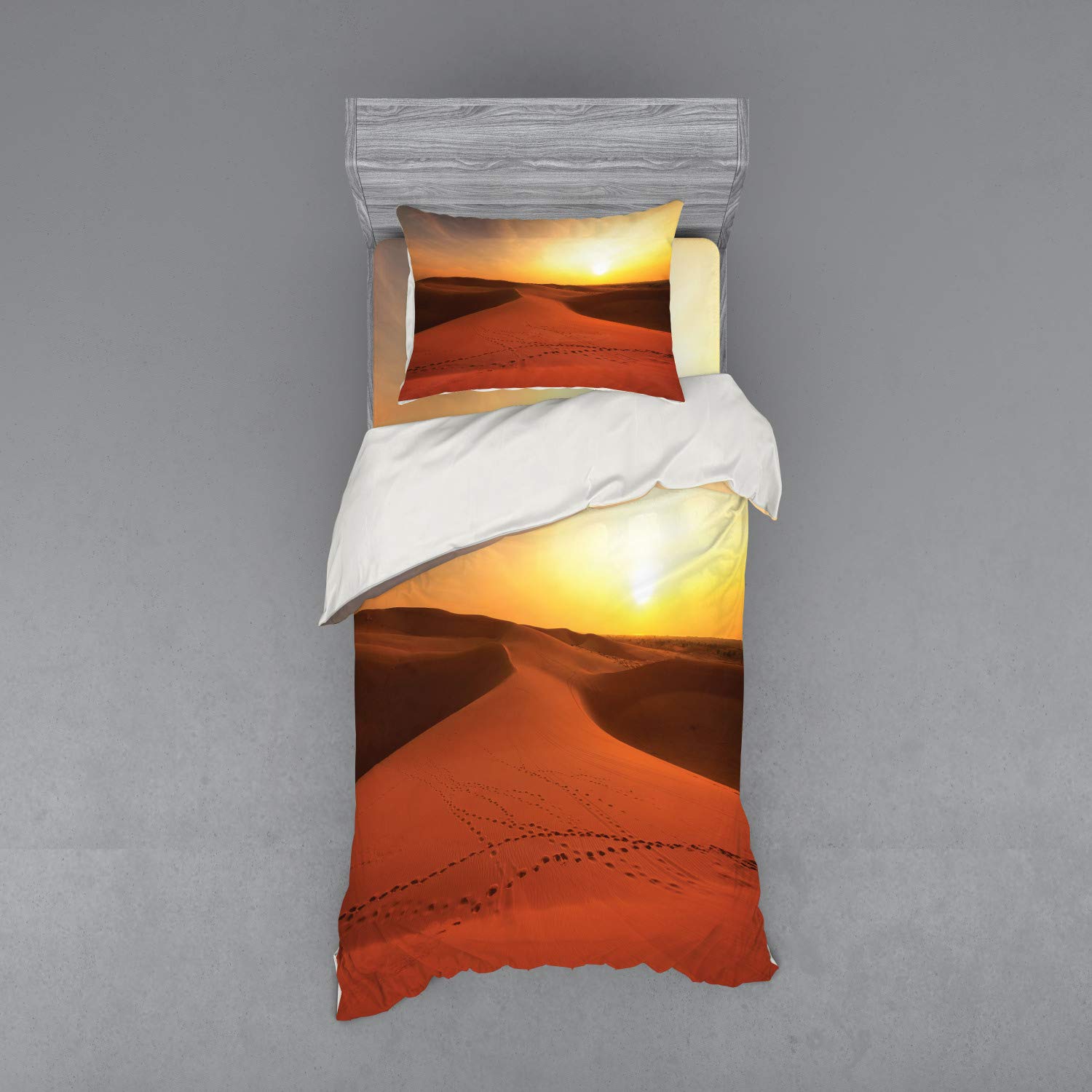 Ambesonne Desert Duvet Cover Set - Sunrise Footprints on Sand Dunes Dubai Landscape 3-Piece Bedding Set with Pillow Sham & Fitted Sheet, Twin Size Dark Orange Yellow - Perfect for Travel Lovers & Bedroom Decor