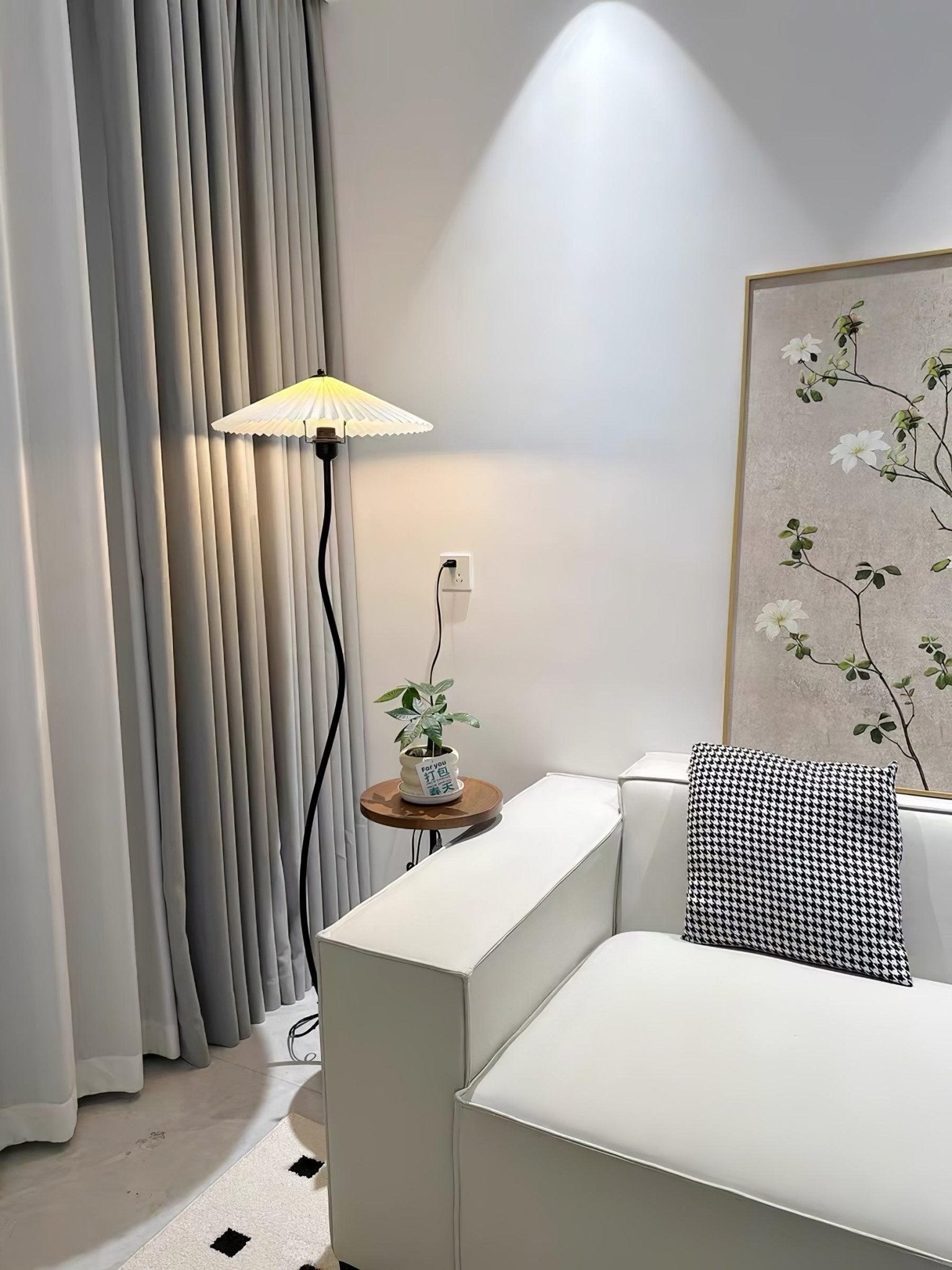 Modern Curvature Floor Lamp - Adjustable LED Standing Light for Living Room, Bedroom & Office - Dimmable Tall Lamp with Remote Control for Home Decor & Ambient Lighting